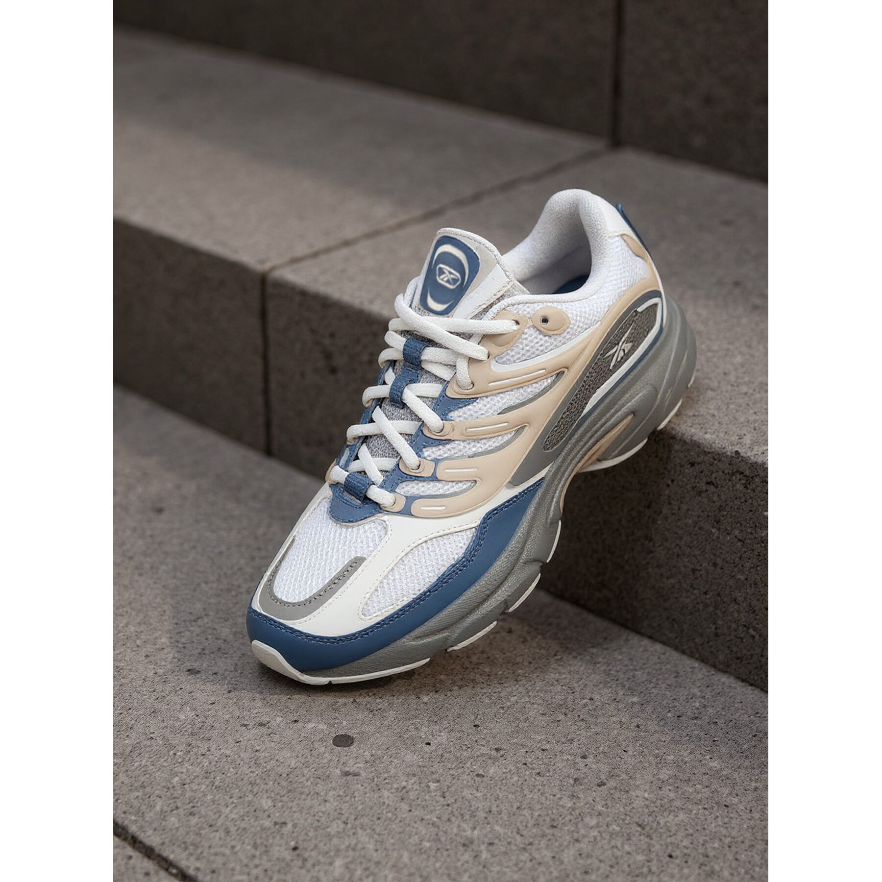 Reebok Sneakersy EOSS-PREMIER ROAD CONTROL 100233908 Beżowy
