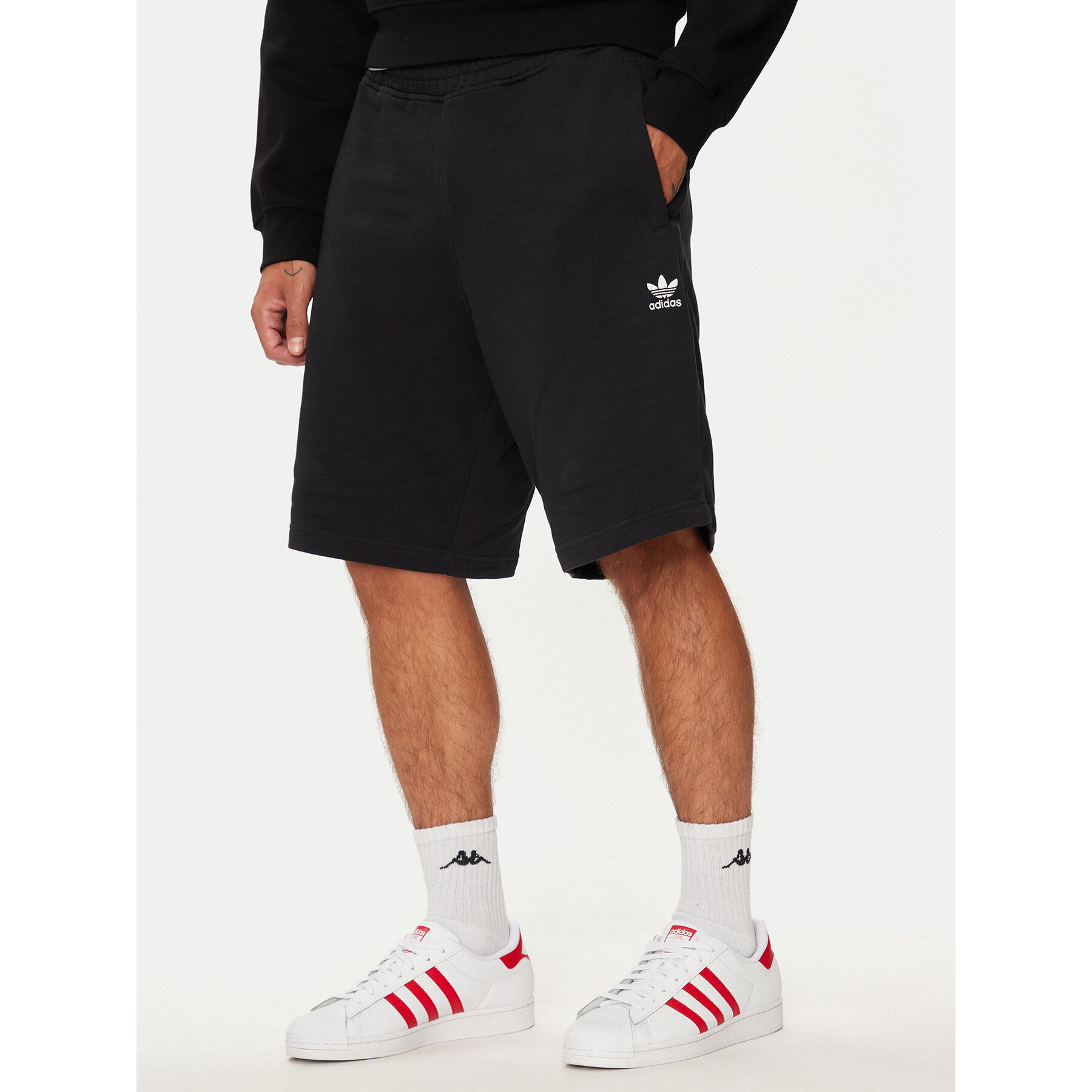 adidas Szorty sportowe Essentials Trefoil IY8520 Czarny Regular Fit