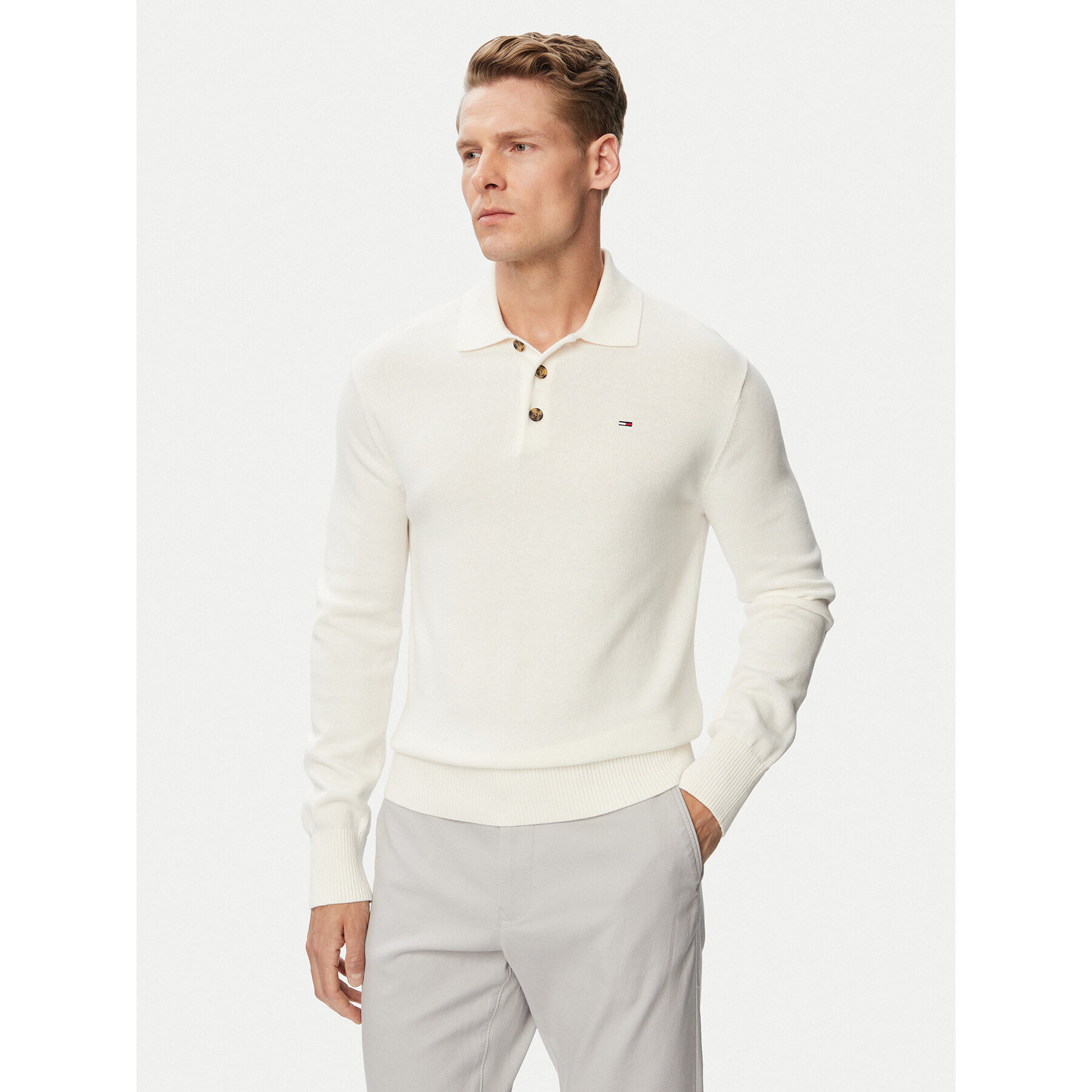 Tommy Jeans Sweter Essential DM0DM20304 Biały Slim Fit
