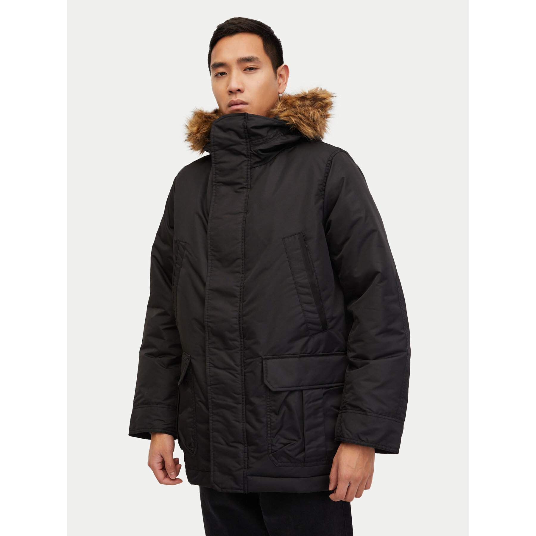 Gap Kurtka zimowa 726377-01 Czarny Regular Fit
