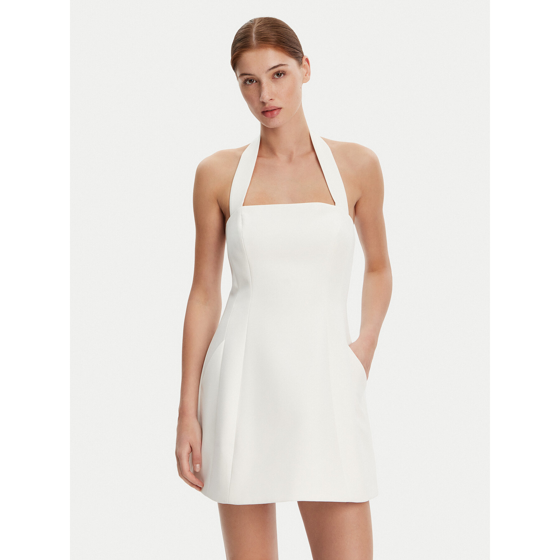 Bardot Sukienka koktajlowa 59857DB1 Biały Slim Fit