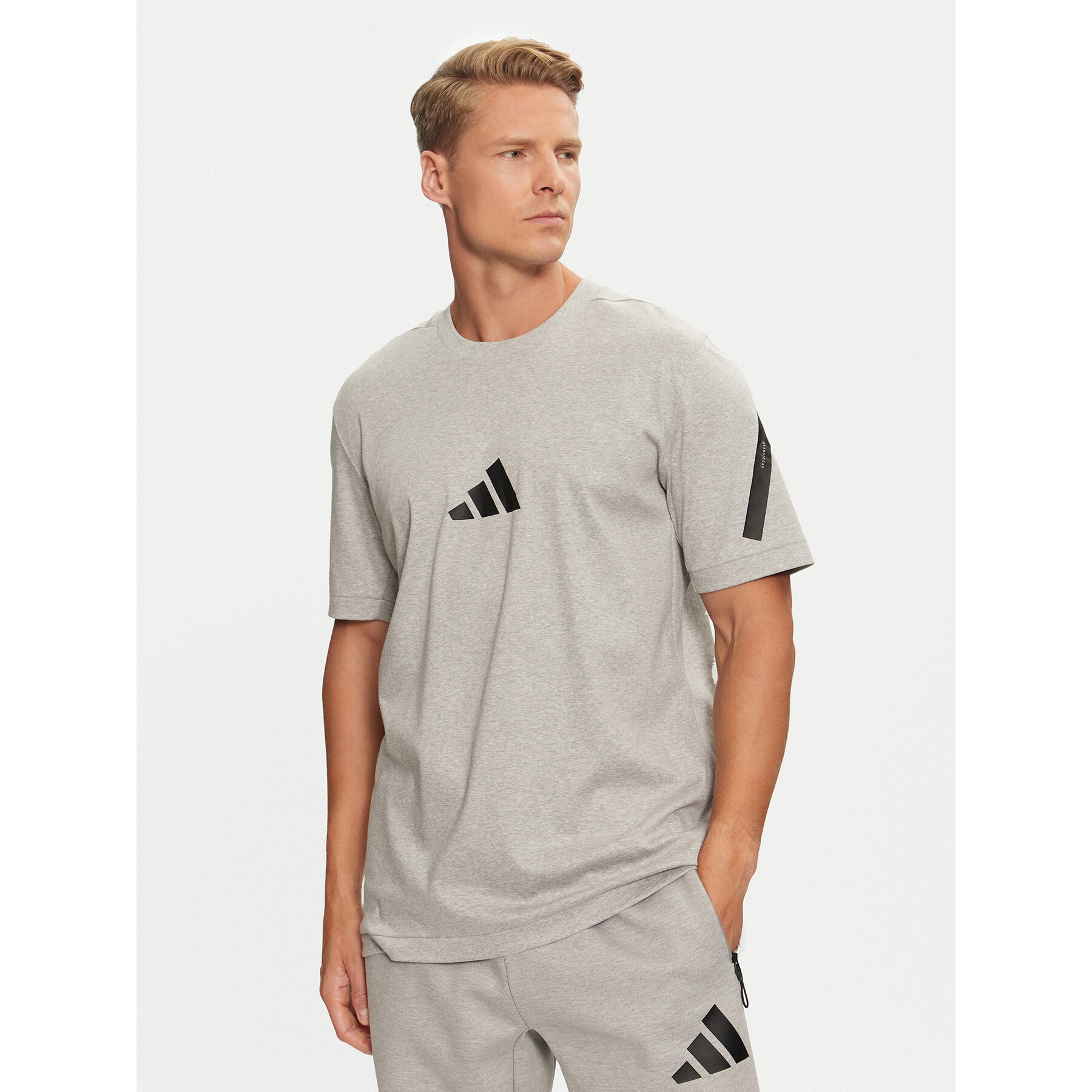 adidas T-Shirt Z.N.E. JF2457 Szary Regular Fit