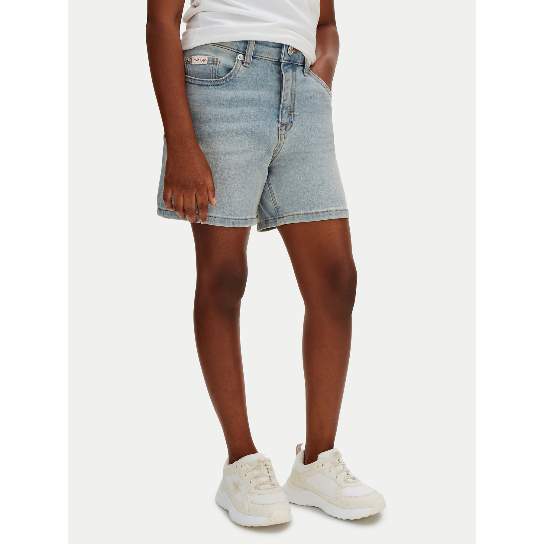 Calvin Klein Jeans Szorty jeansowe LVCKSJC19G Niebieski jasny Regular Fit