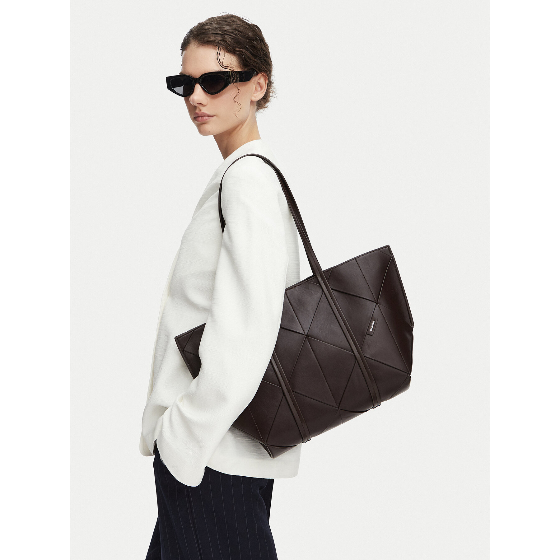 Calvin Klein Torebka Woven Medium Carryall LV04F3548G Brązowy