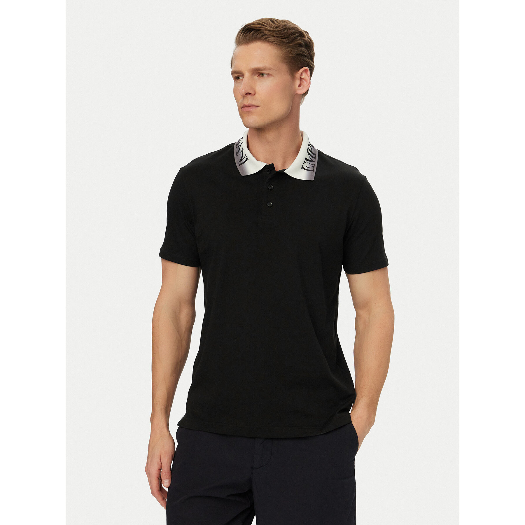 Emporio Armani Polo EM000571 AF20432 UC001 Czarny Regular Fit
