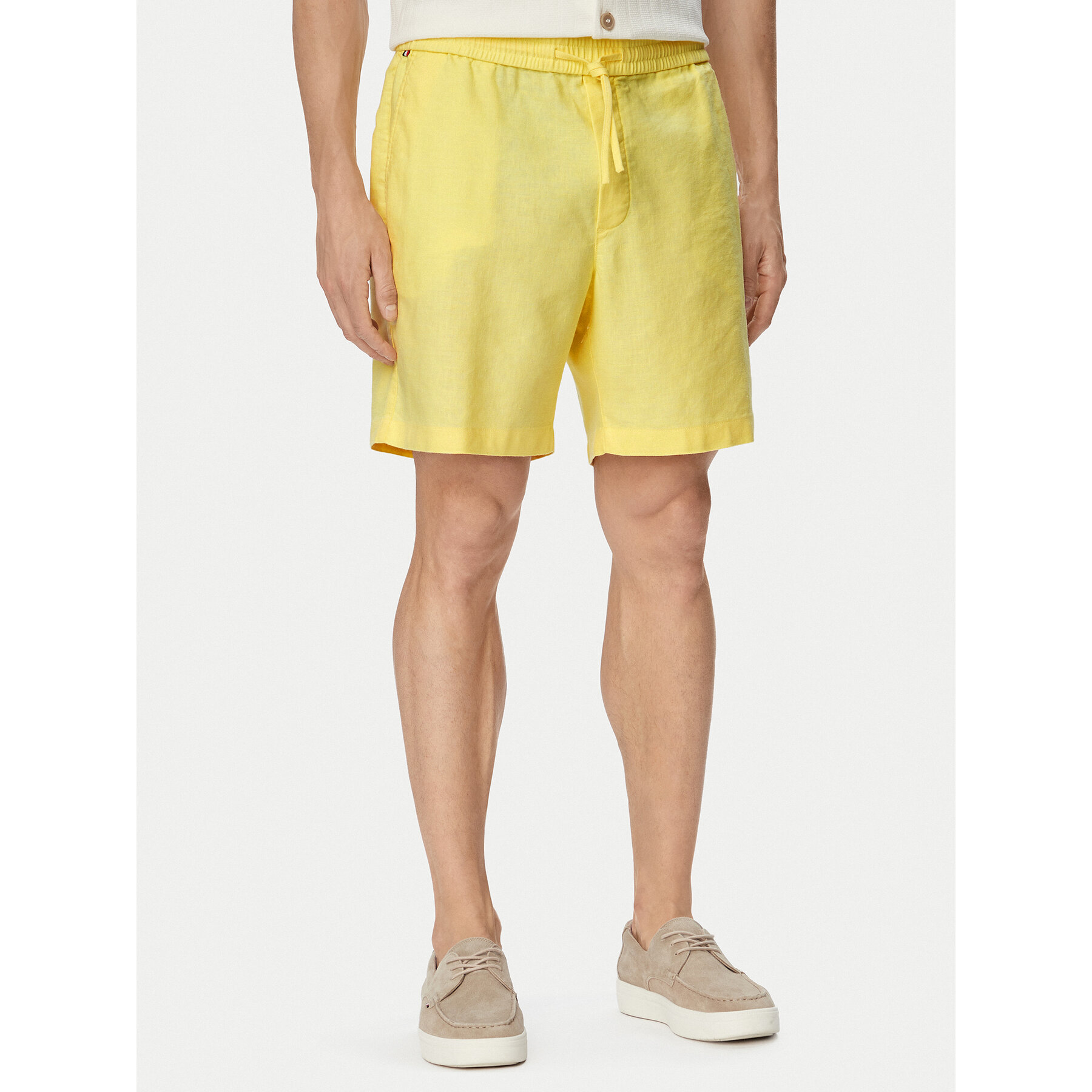 Tommy Hilfiger Szorty materiałowe Dover MW0MW44353 Żółty jasny Regular Fit