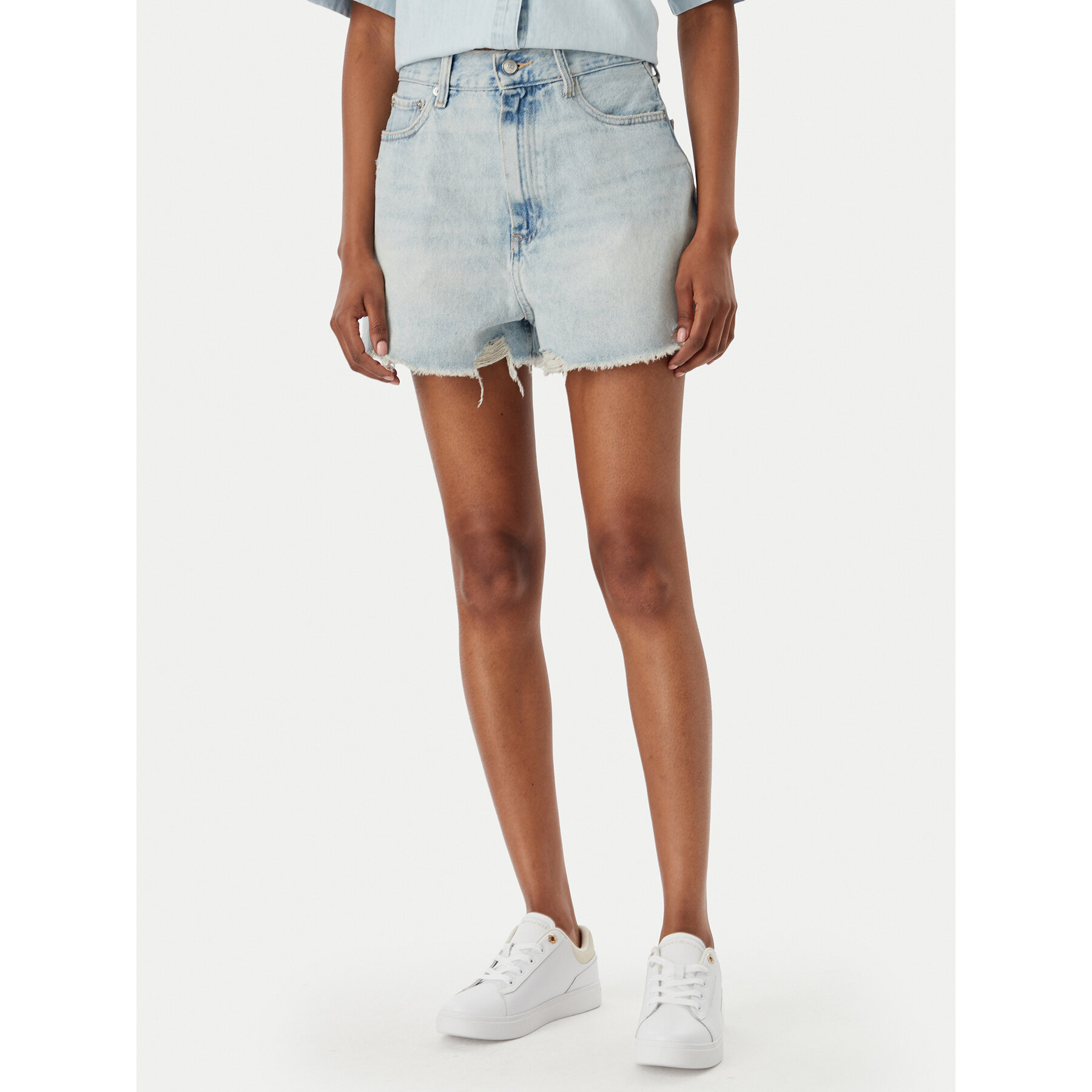 Tommy Hilfiger Szorty jeansowe WW0WW49578 Niebieski Wide Fit