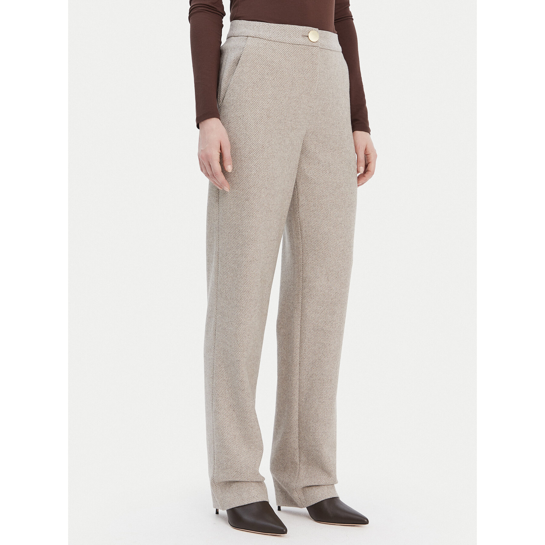 Armani Exchange Spodnie materiałowe XW000723 AF16146 M1088 Beżowy Regular Fit