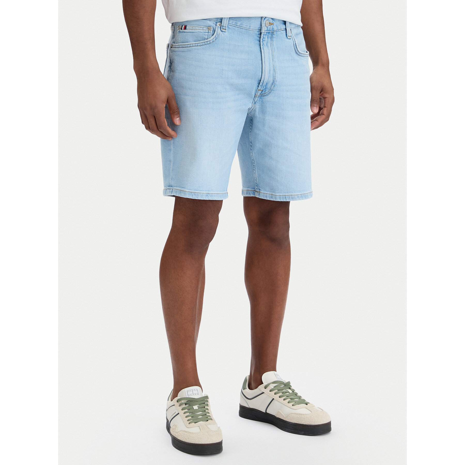 Tommy Hilfiger Szorty jeansowe Denton MW0MW42625 Niebieski Straight Fit