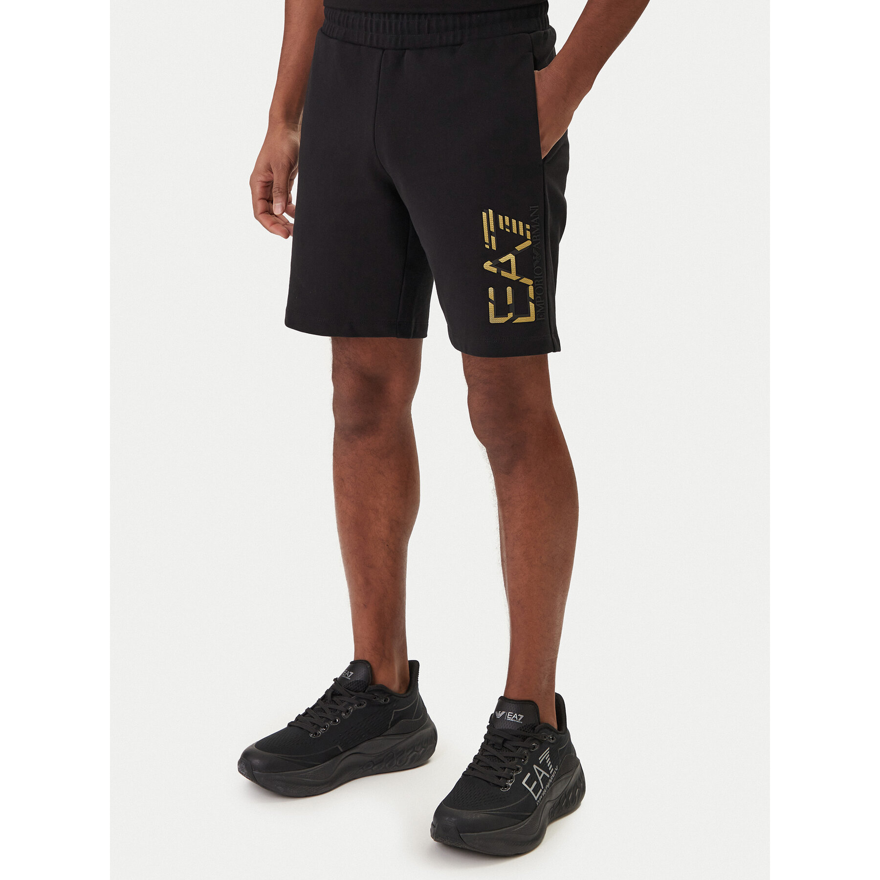 EA7 Emporio Armani Szorty sportowe 7M001564 AF17787 Czarny Regular Fit