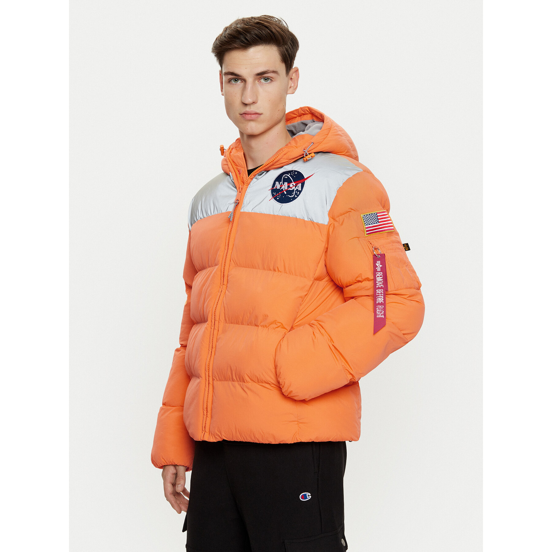 Alpha Industries Kurtka zimowa 148135 Pomarańczowy Regular Fit