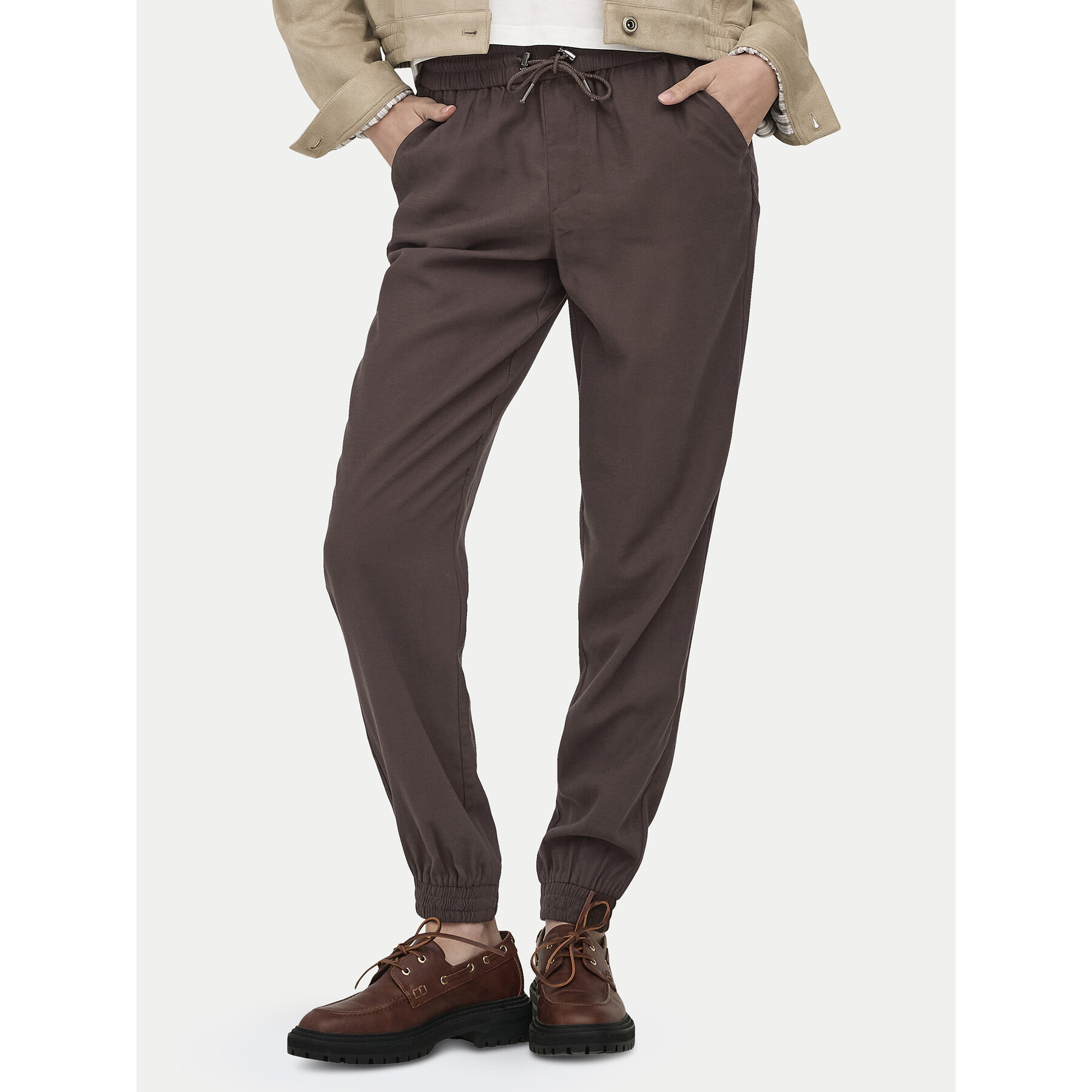 ONLY Spodnie dresowe Kelda 15203946 Brązowy Regular Fit