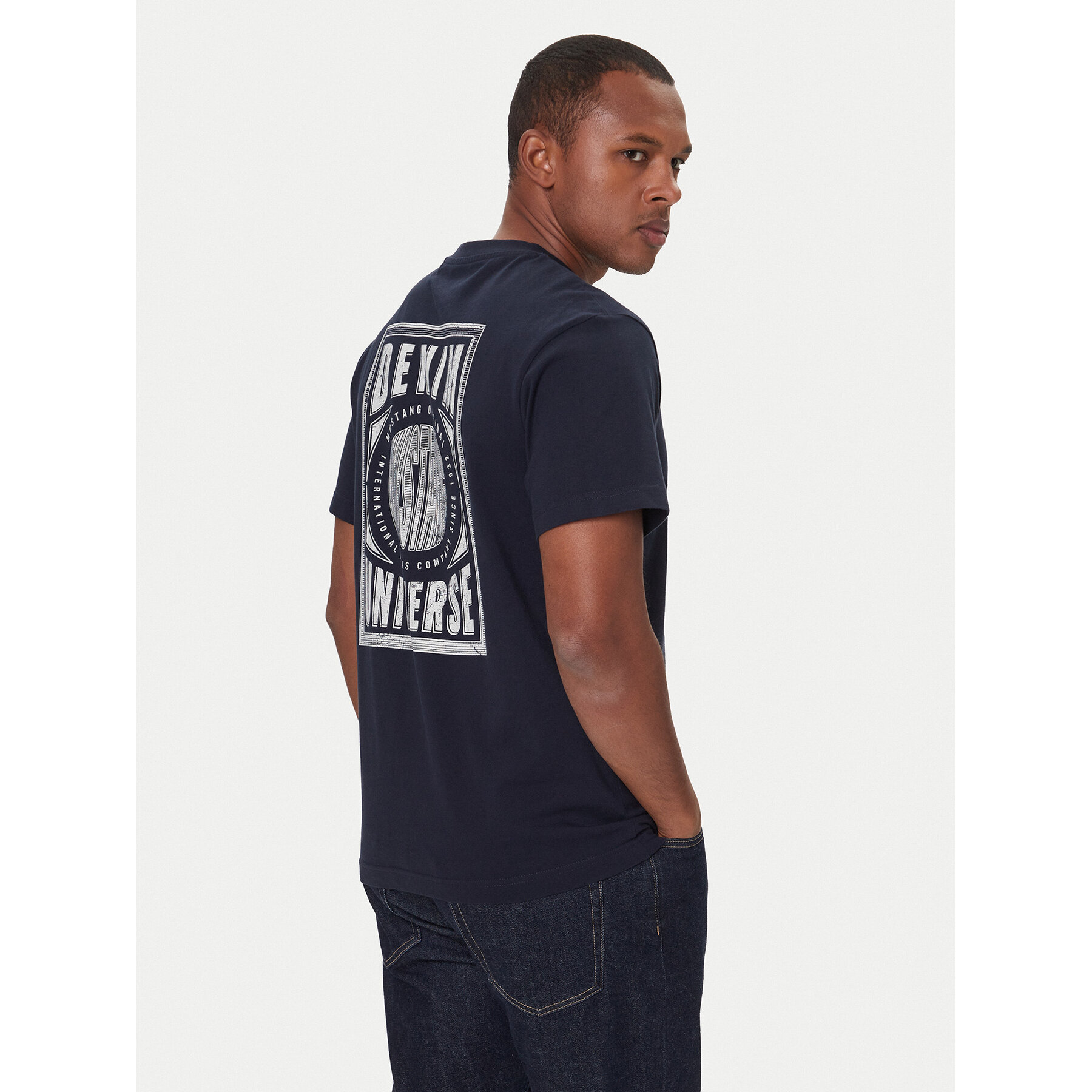 Mustang T-Shirt Akron 1016869 Granatowy Relaxed Fit