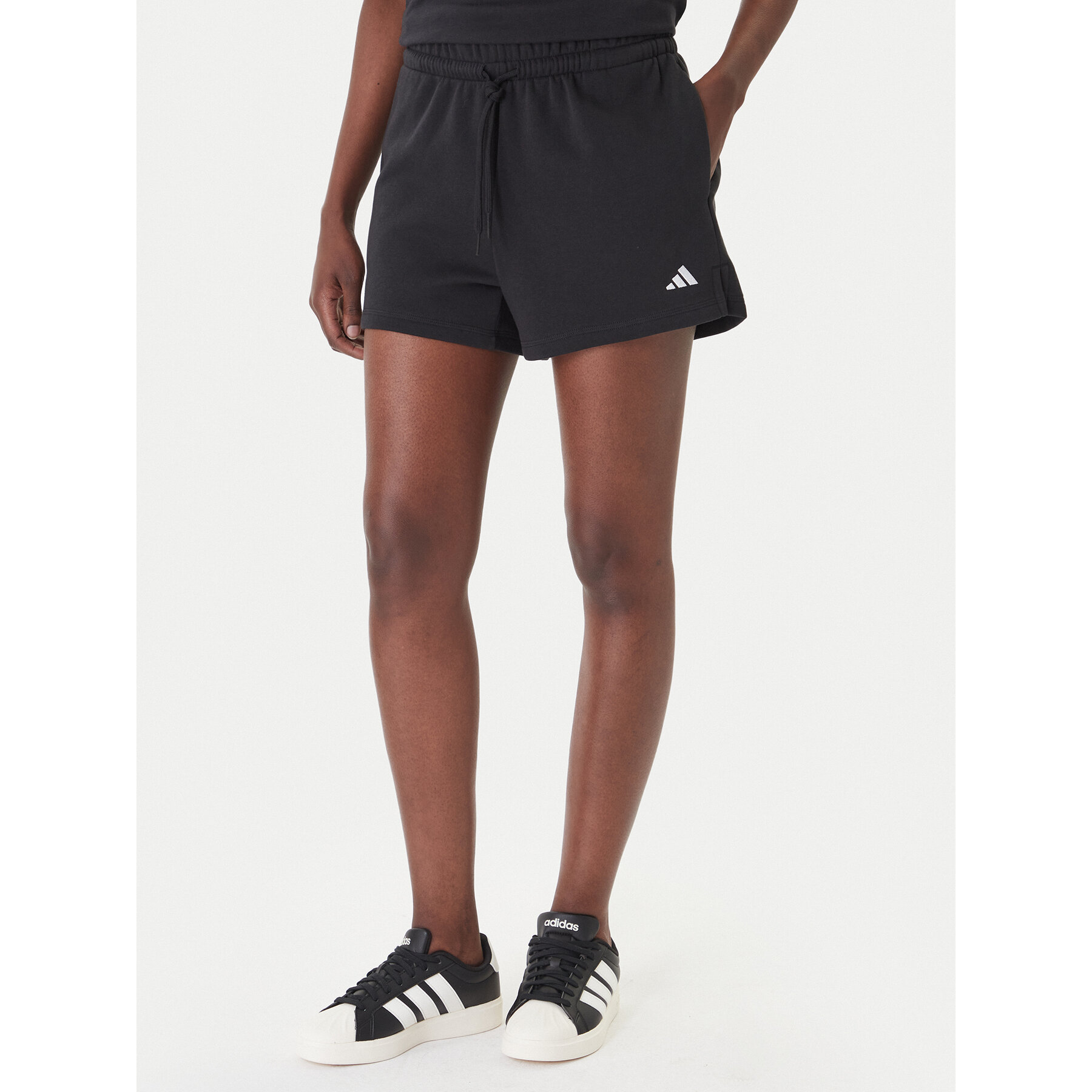 adidas Szorty sportowe Essentials Small Logo Feel Cozy JC5925 Czarny Regular Fit