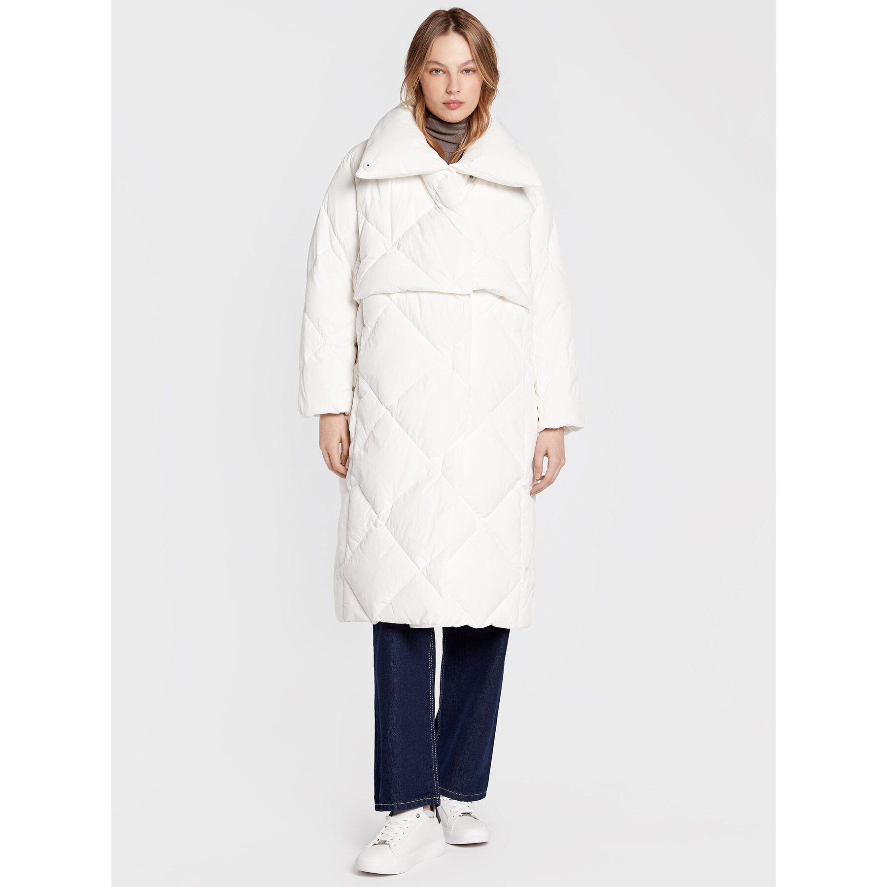 Calvin Klein Kurtka puchowa Transform K20K204632 Biały Regular Fit