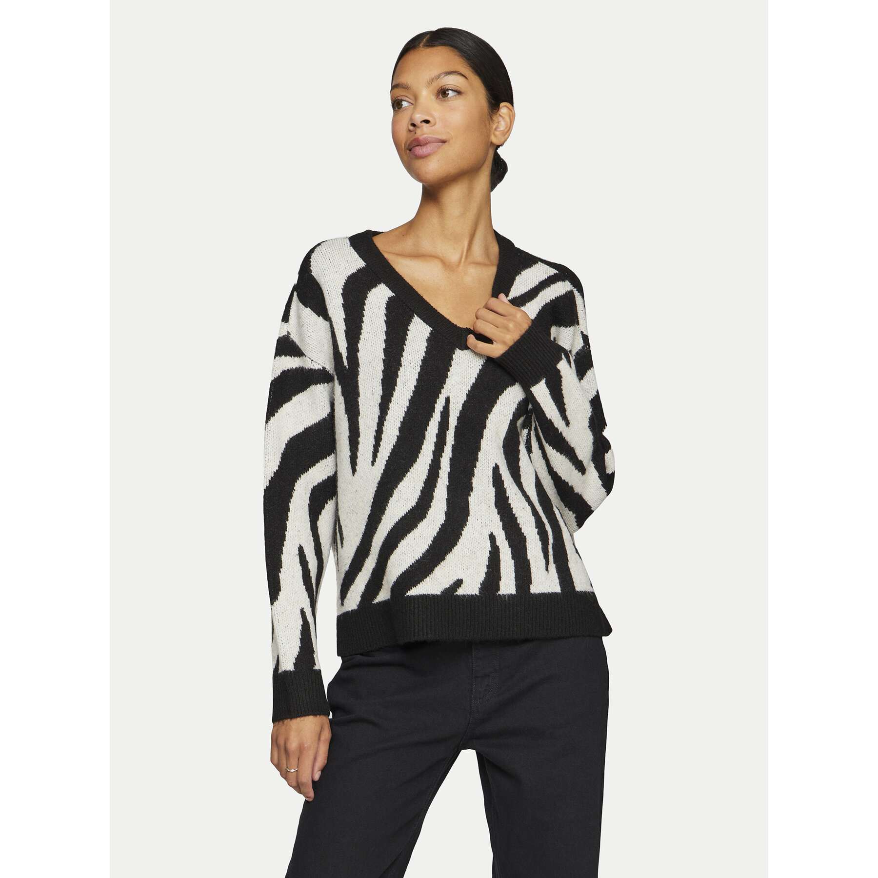 Vila Sweter Cilia 14094215 Czarny Standard Fit