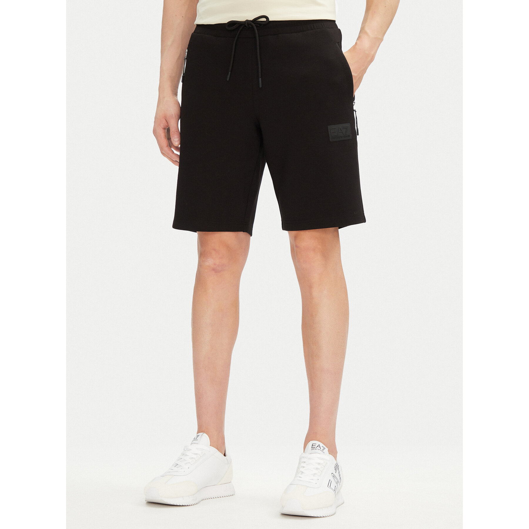 EA7 Emporio Armani Szorty sportowe 7M000095 AF12116 UC001 Czarny Regular Fit