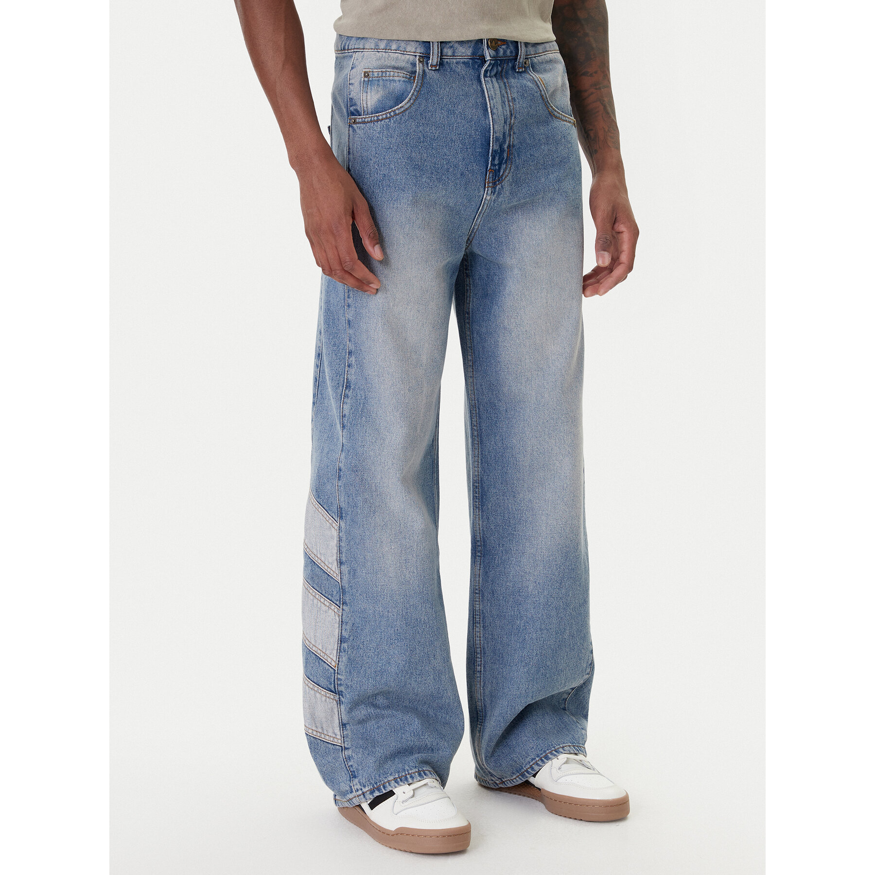 adidas Jeansy KE0112 Niebieski Loose Fit