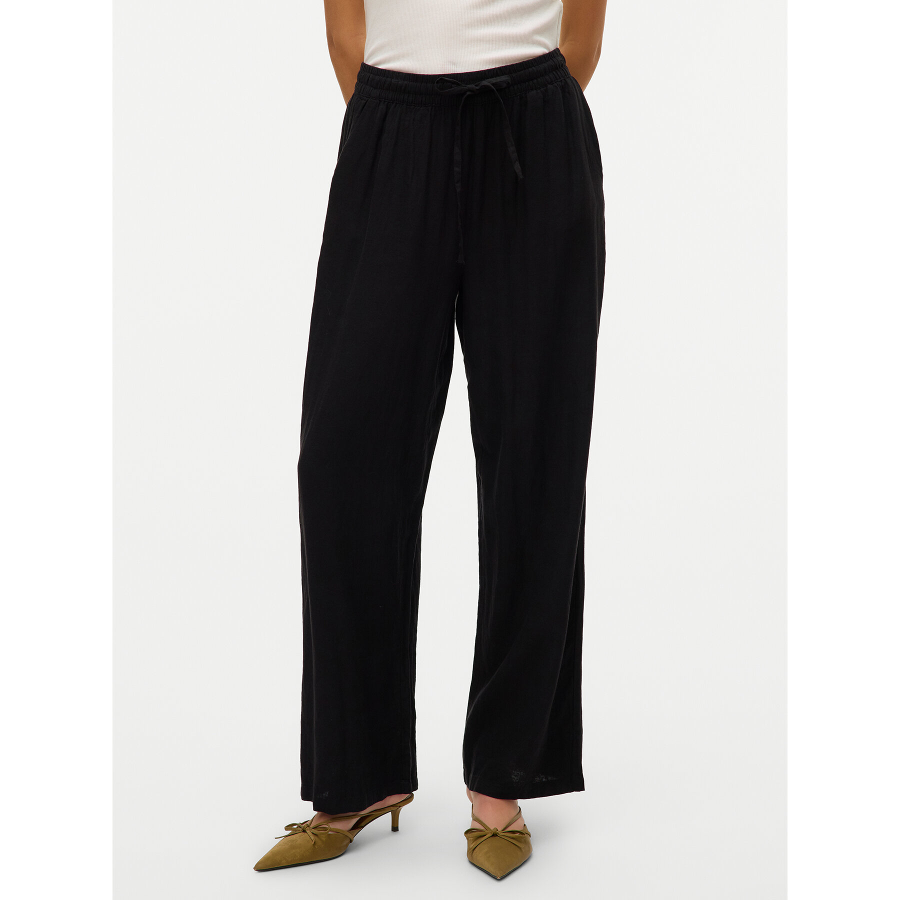 Vero Moda Spodnie materiałowe Linn 10305091 Czarny Loose Fit