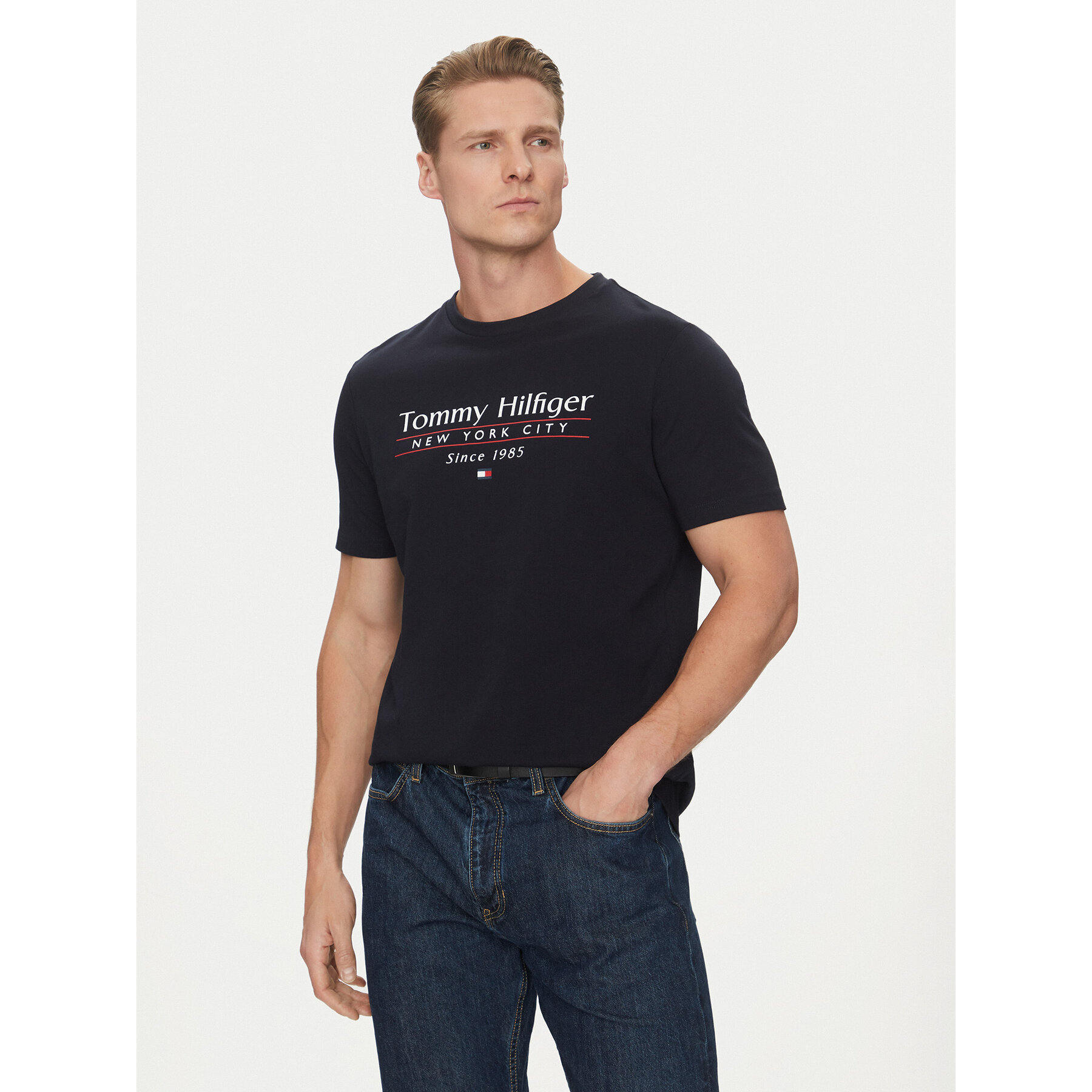 Tommy Hilfiger T-Shirt Center Stack MW0MW38621 Granatowy Regular Fit