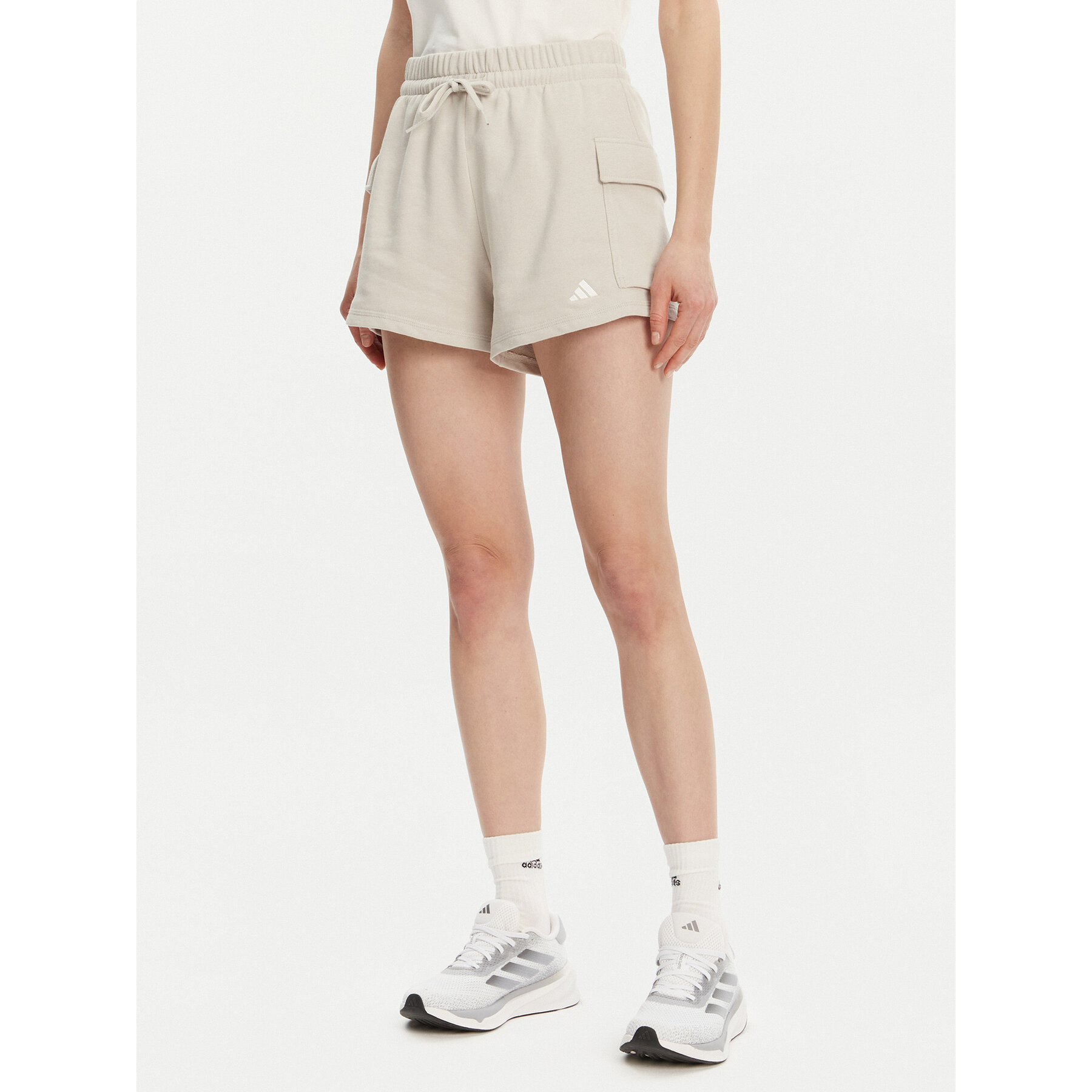 adidas Szorty sportowe Essentials Small Logo JC5699 Beżowy Loose Fit