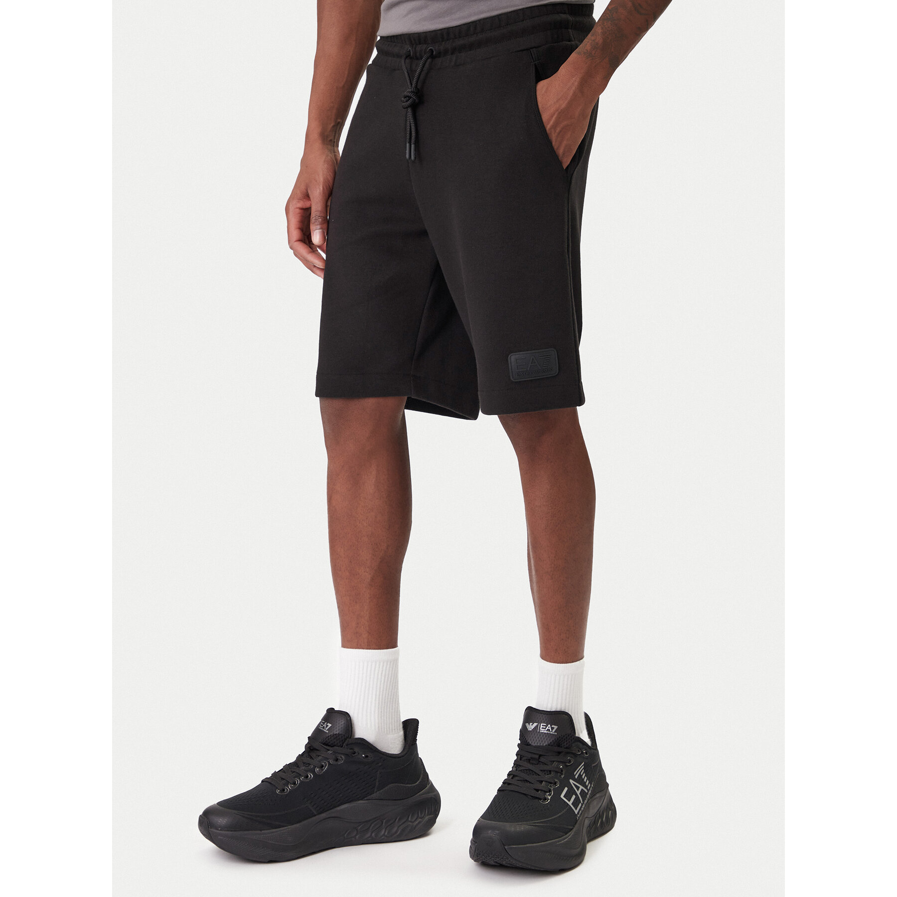 EA7 Emporio Armani Szorty sportowe 7M001365 AF22262 UC001 Czarny Regular Fit