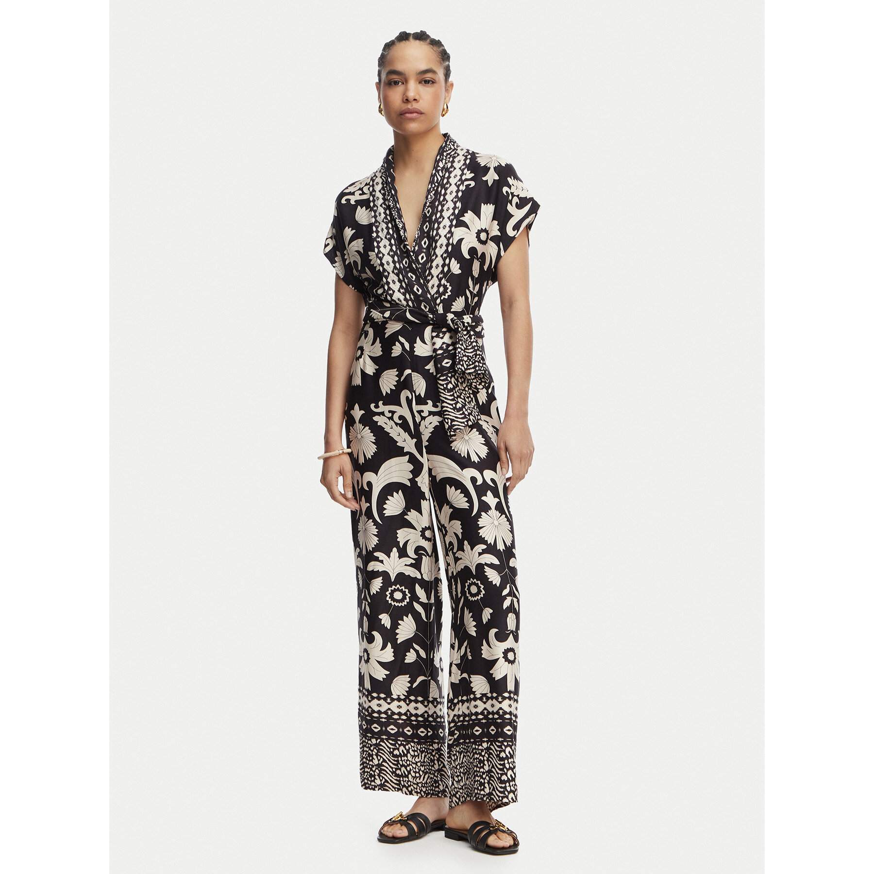 LOLA CASADEMUNT Kombinezon LS2616033 Czarny Regular Fit