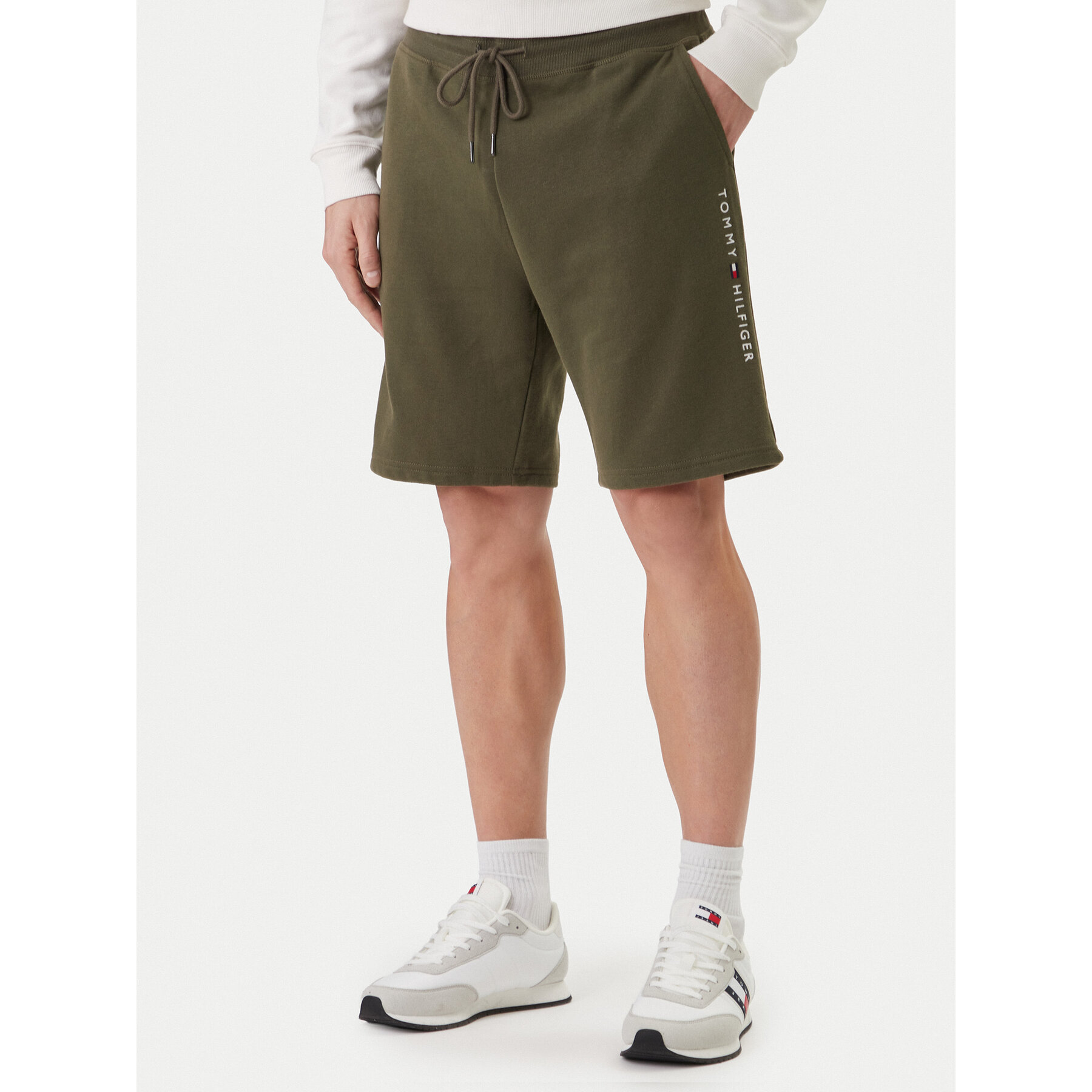 Tommy Hilfiger Szorty sportowe UM0UM03452 Zielony Regular Fit