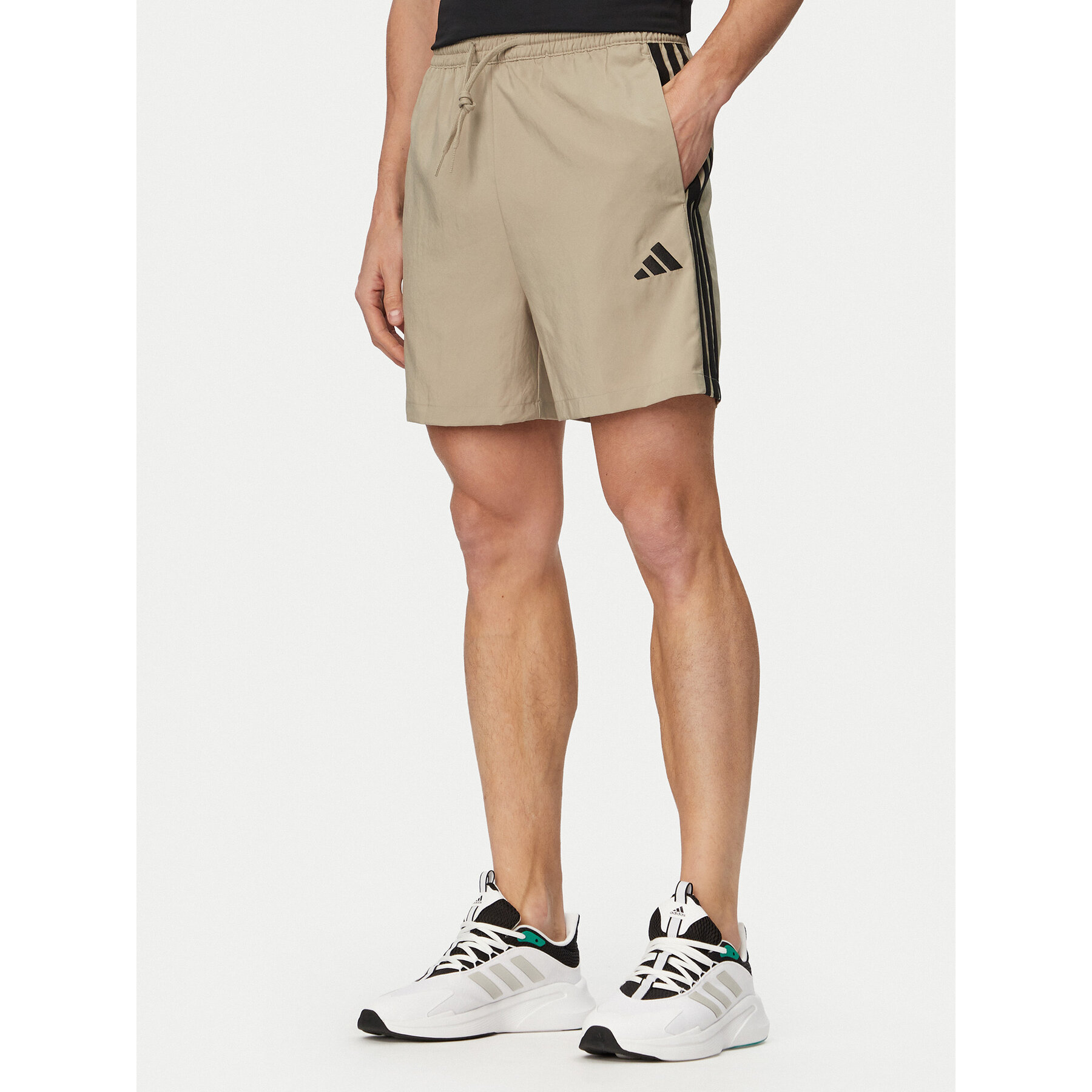 adidas Szorty sportowe Essentials 3-Stripes Chelsea KD4889 Zielony Regular Fit