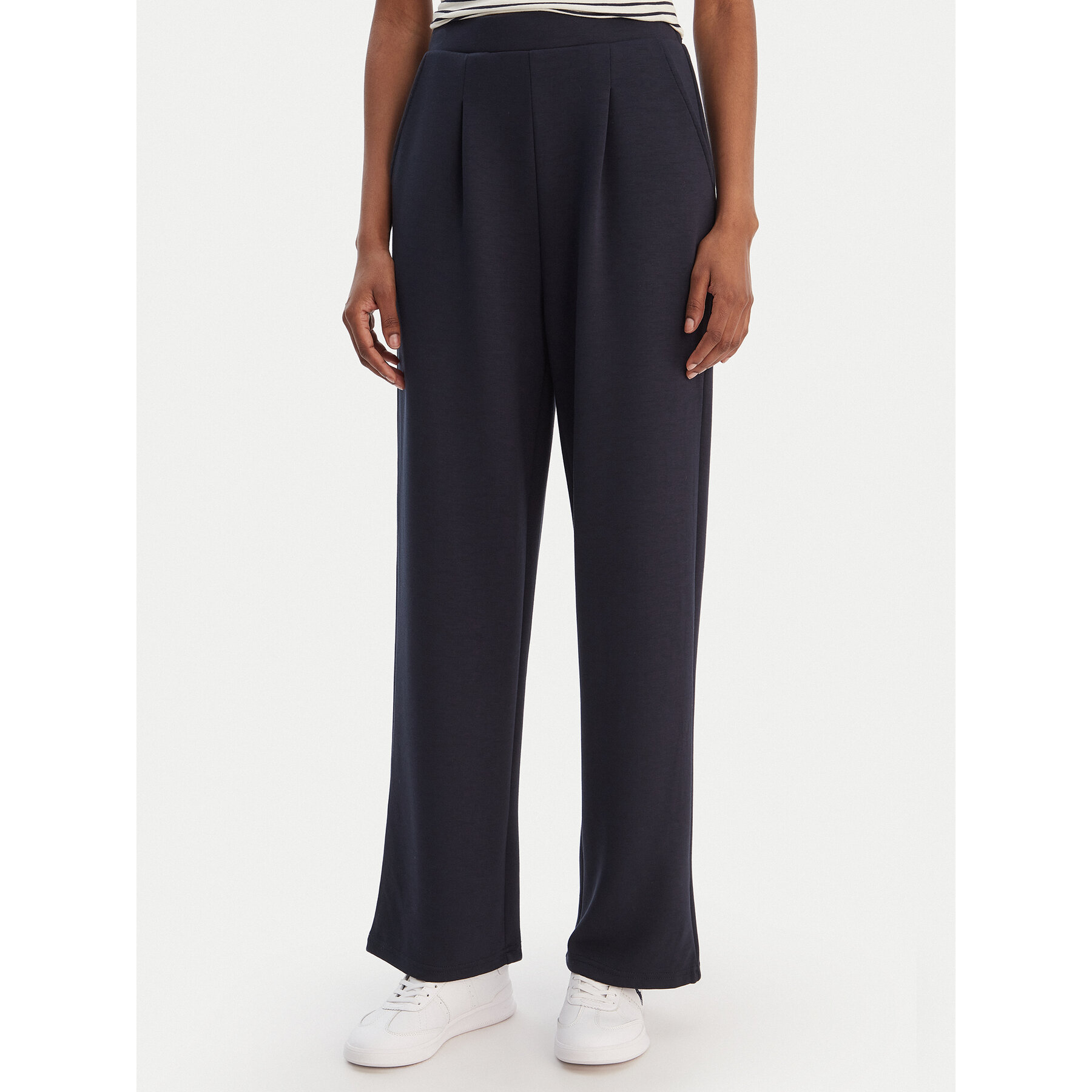 Vero Moda Spodnie materiałowe Hali 10339404 Granatowy Straight Fit