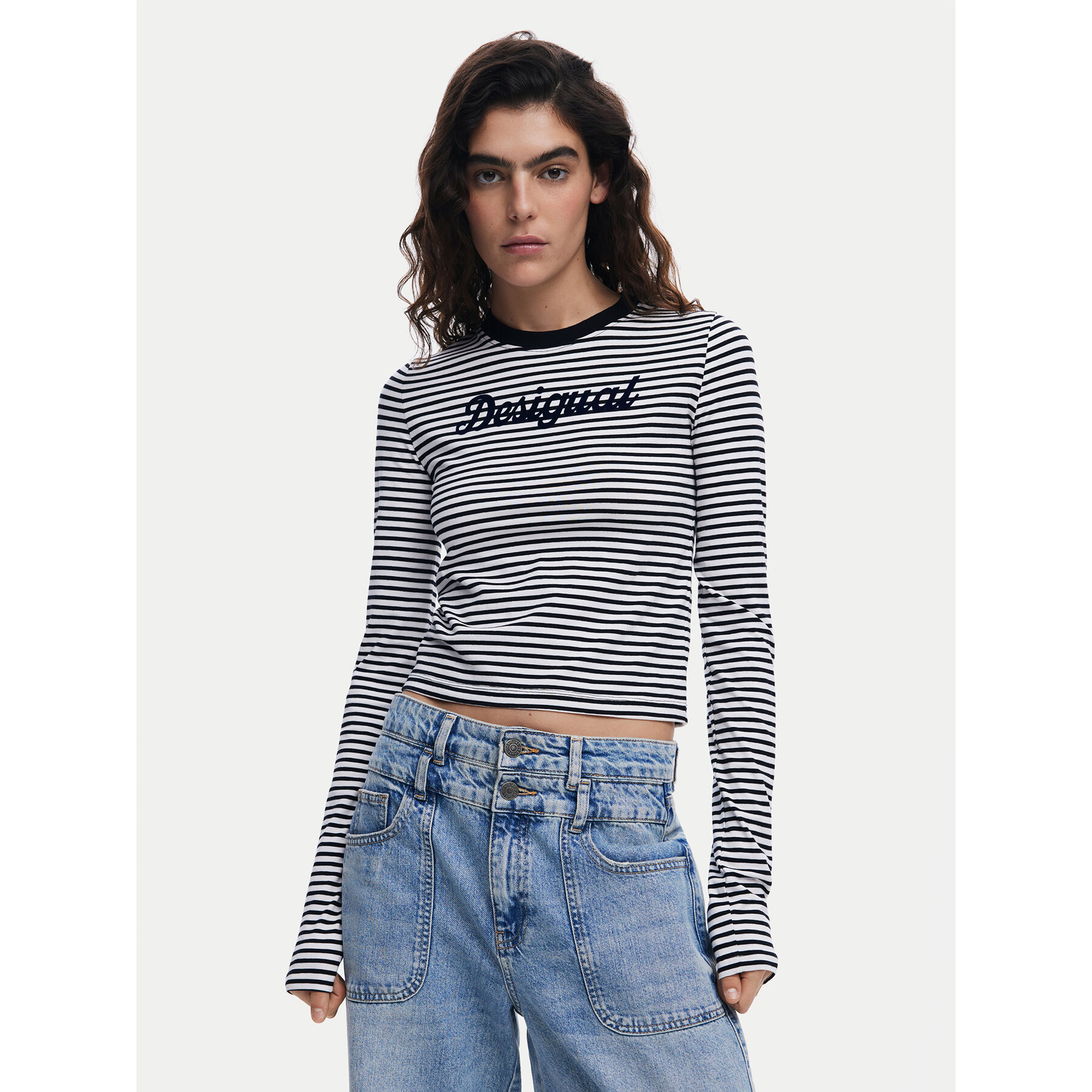 Desigual Bluzka 25SWTK85 Czarny Regular Fit