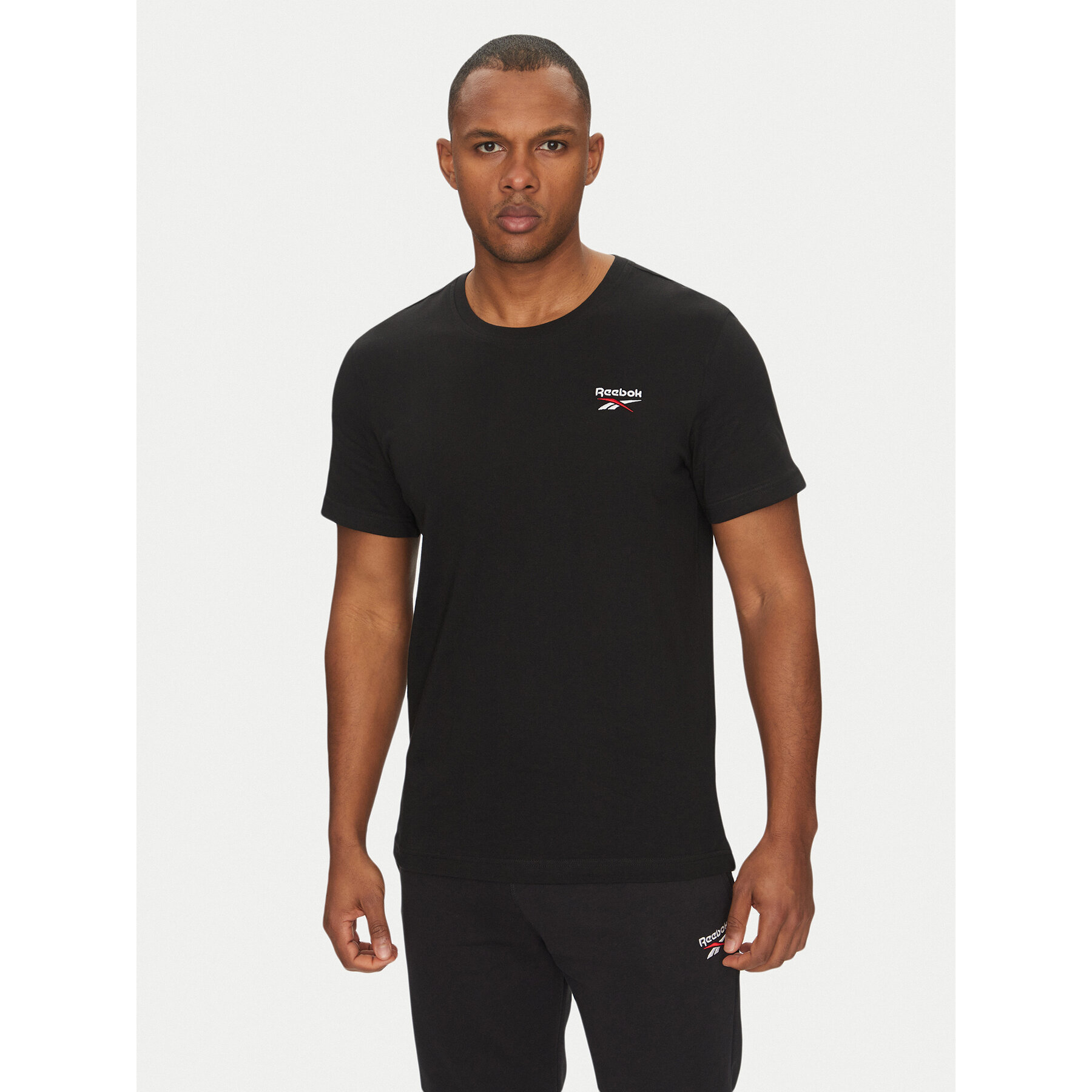 Reebok T-Shirt 100221874 Czarny Regular Fit