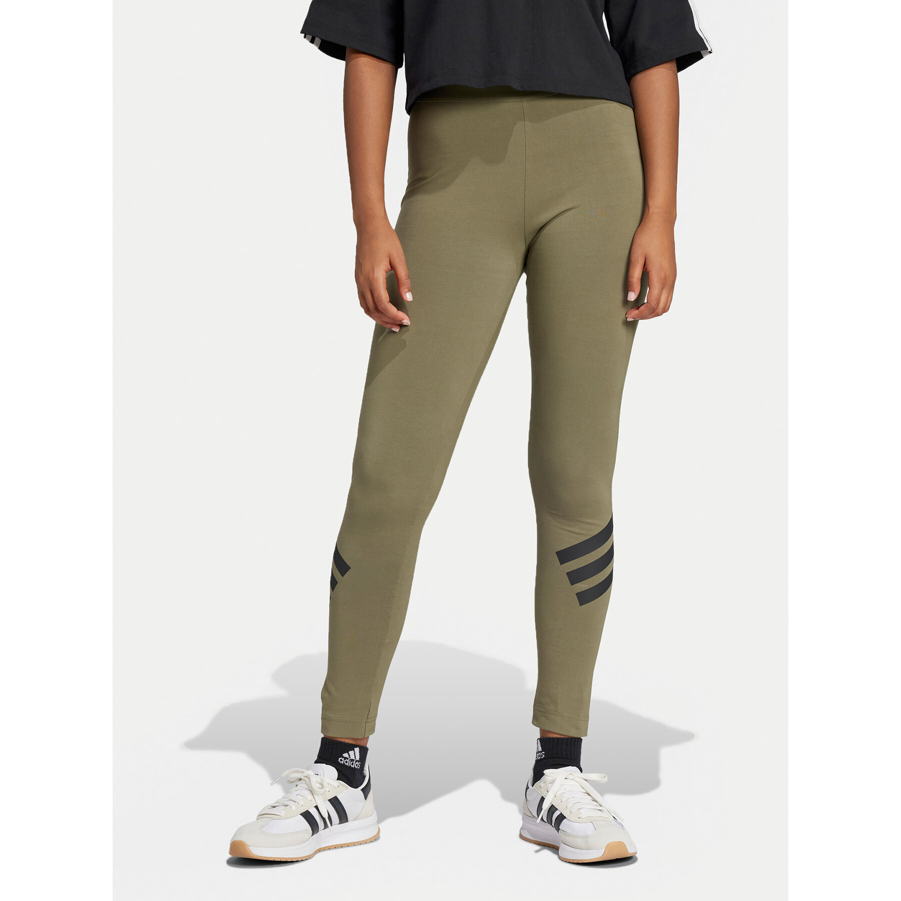 adidas Legginsy Future Icons 3-Stripes JE0221 Zielony Slim Fit