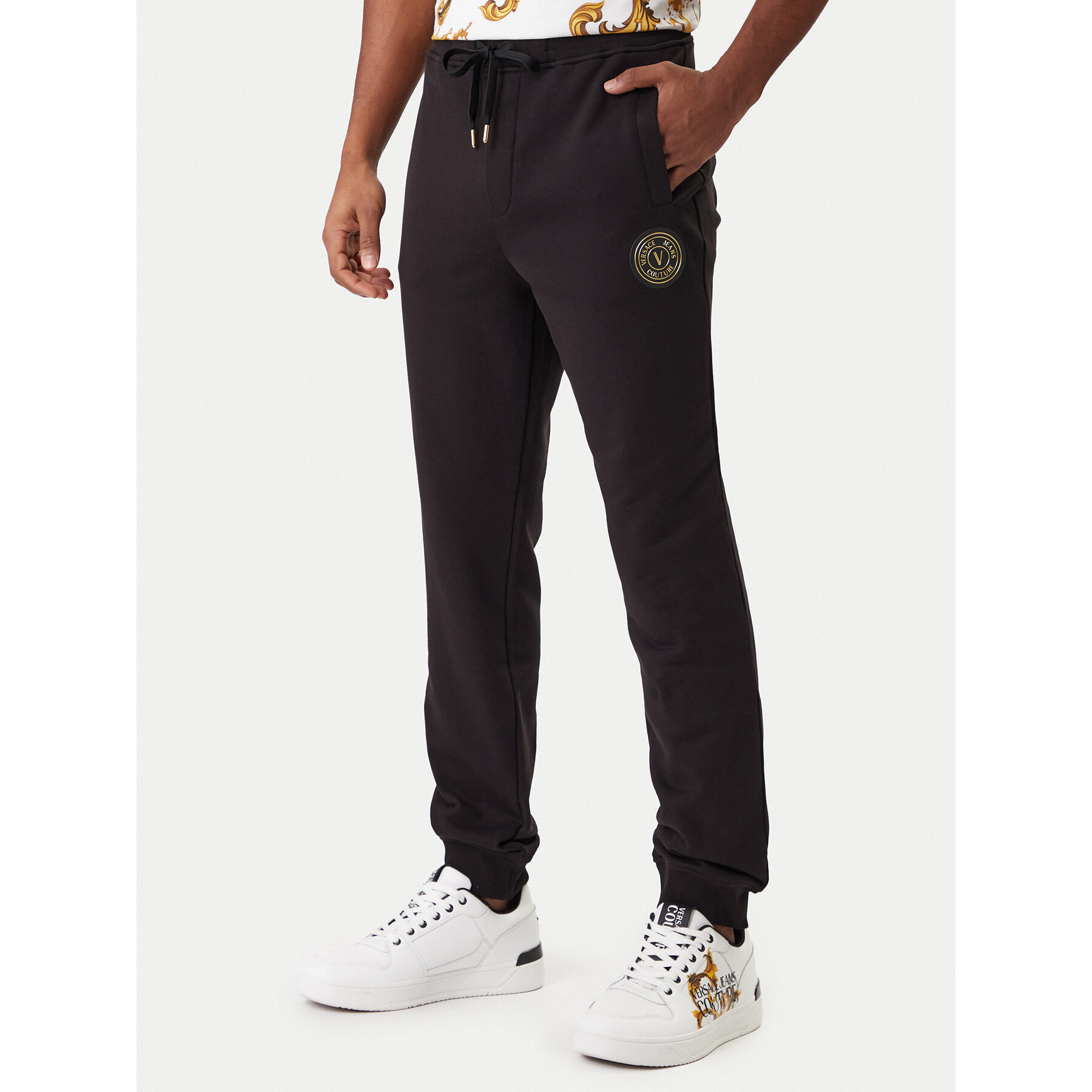 Versace Jeans Couture Spodnie dresowe 80GAAT03 CF01T Czarny Regular Fit