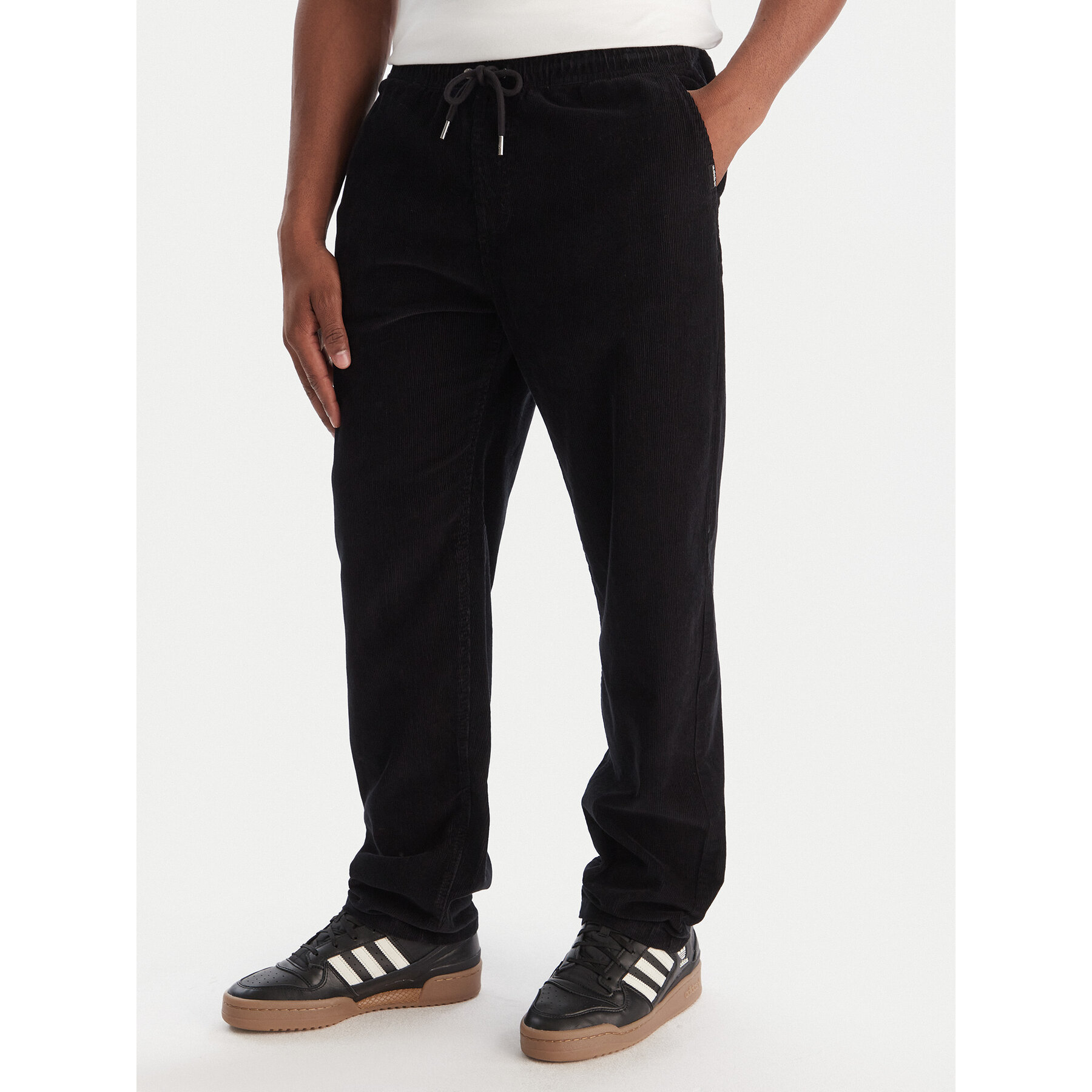 Quiksilver Spodnie materiałowe Taxer EQYNP03315 Czarny