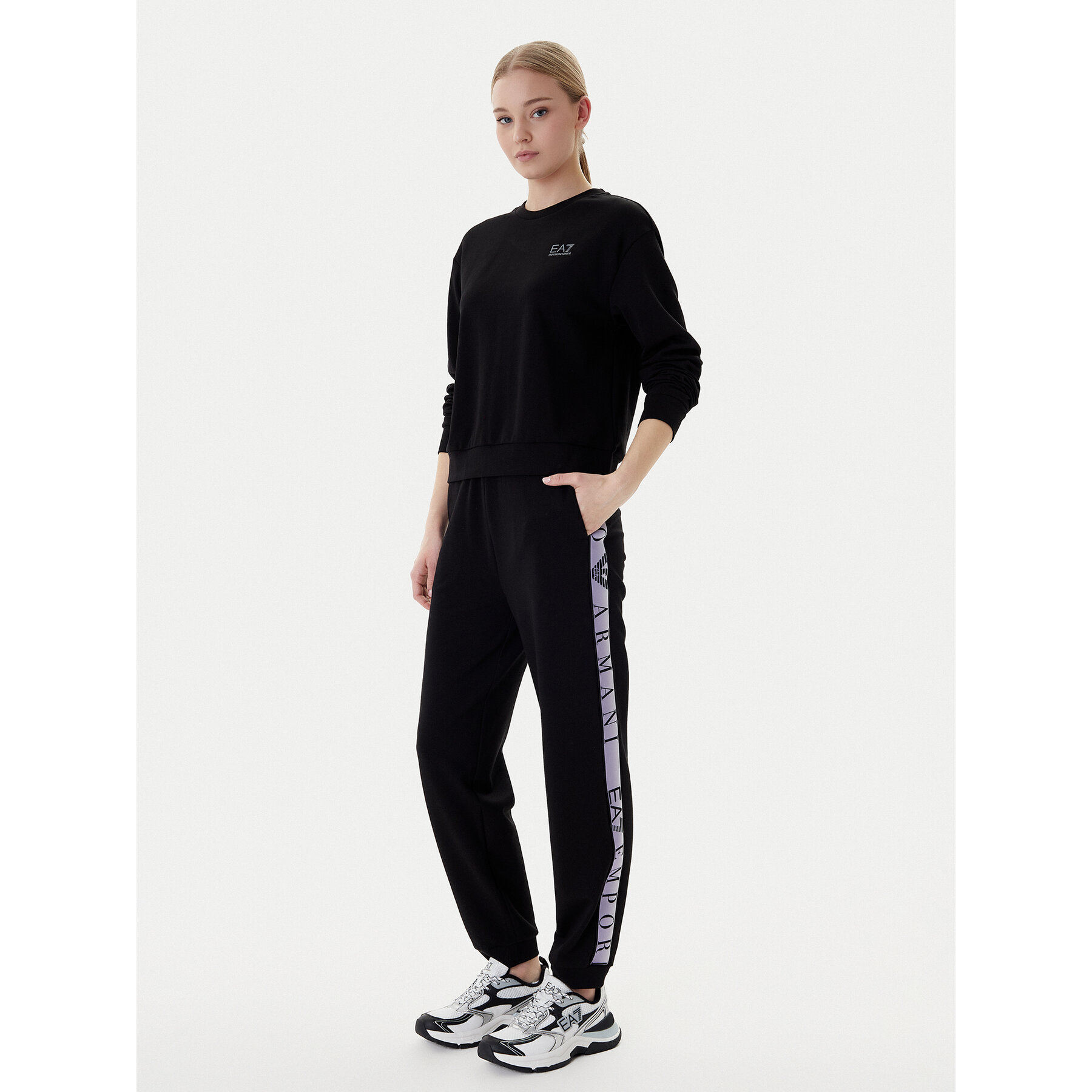 EA7 Emporio Armani Dres 7W001157 AF12501 UC001 Czarny Regular Fit