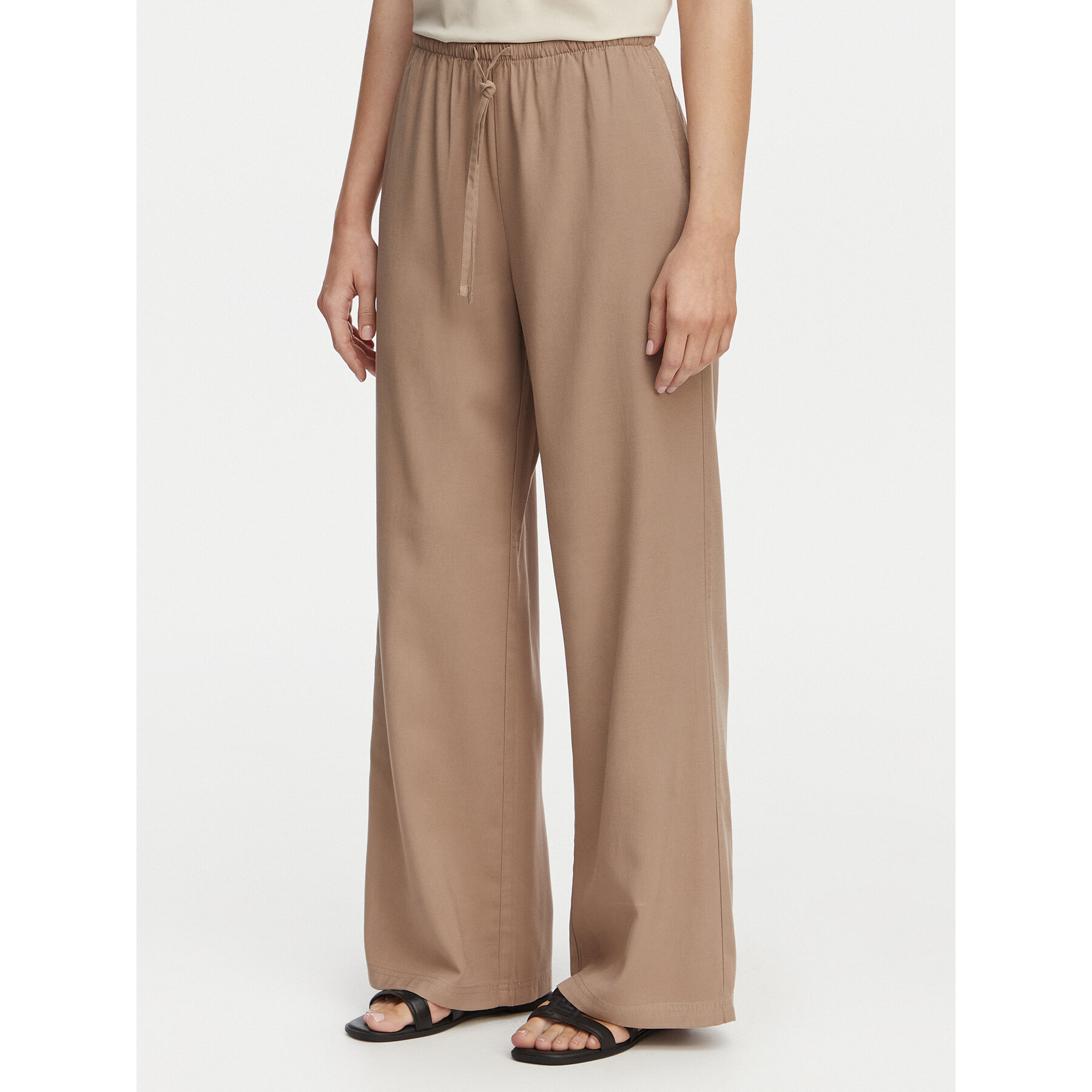 ONLY Spodnie materiałowe Laris 15364313 Beżowy Relaxed Fit