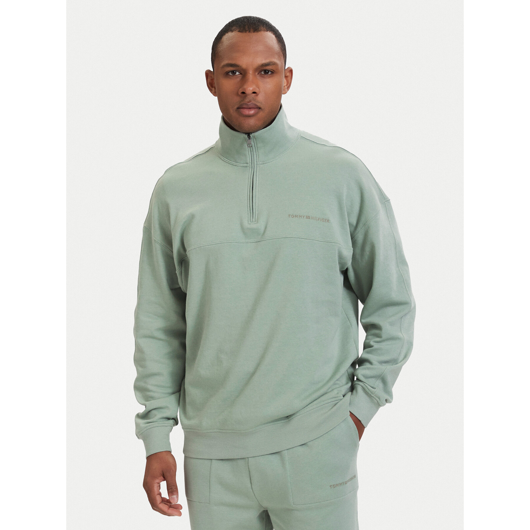 Tommy Hilfiger Bluza Essential UM0UM03909 Zielony jasny Regular Fit