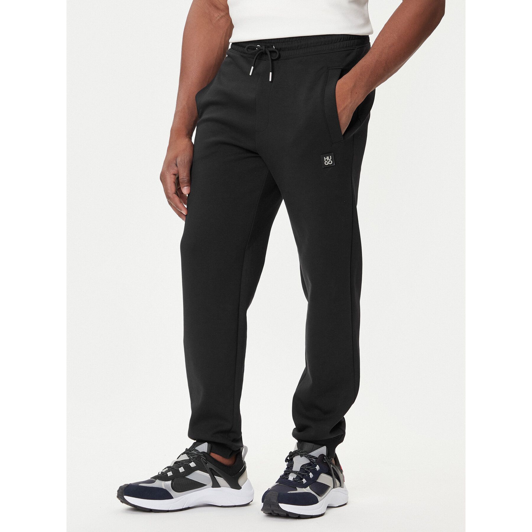 HUGO Spodnie dresowe Dimacs 50533695 Czarny Relaxed Fit