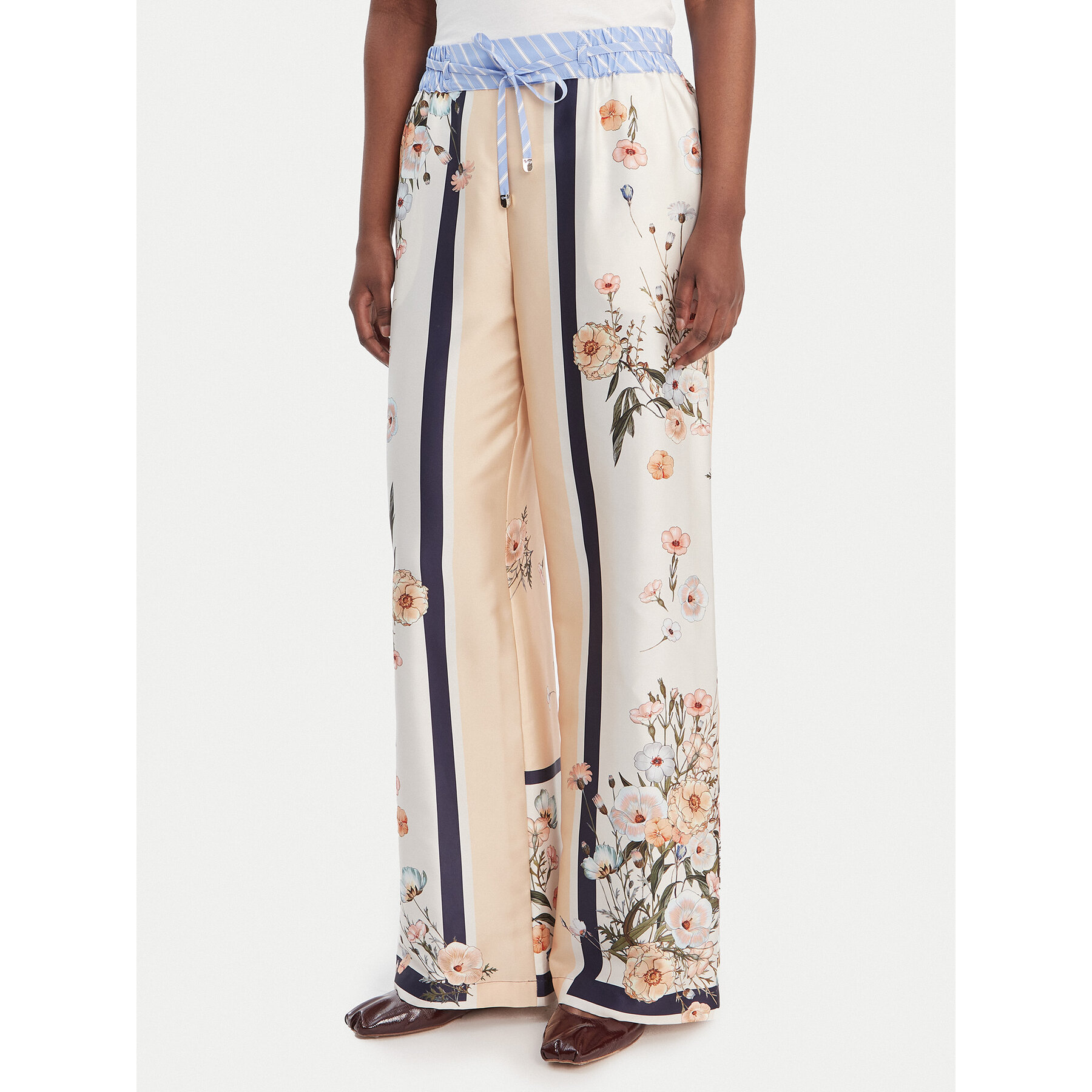 Liu Jo Spodnie materiałowe WA6358 T2555 Beżowy Relaxed Fit