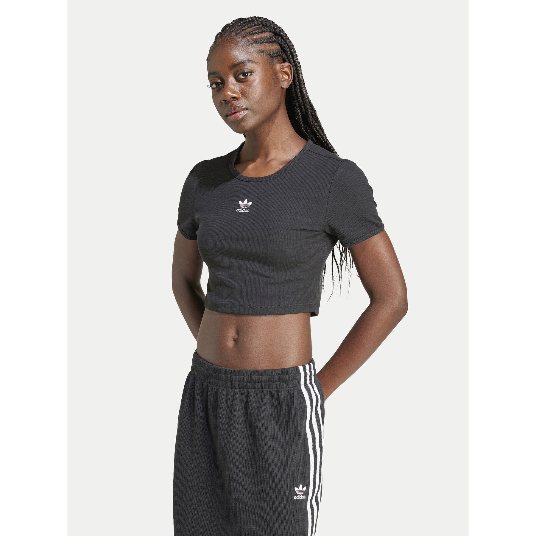 adidas T-Shirt Essentials IY9664 Czarny Slim Fit