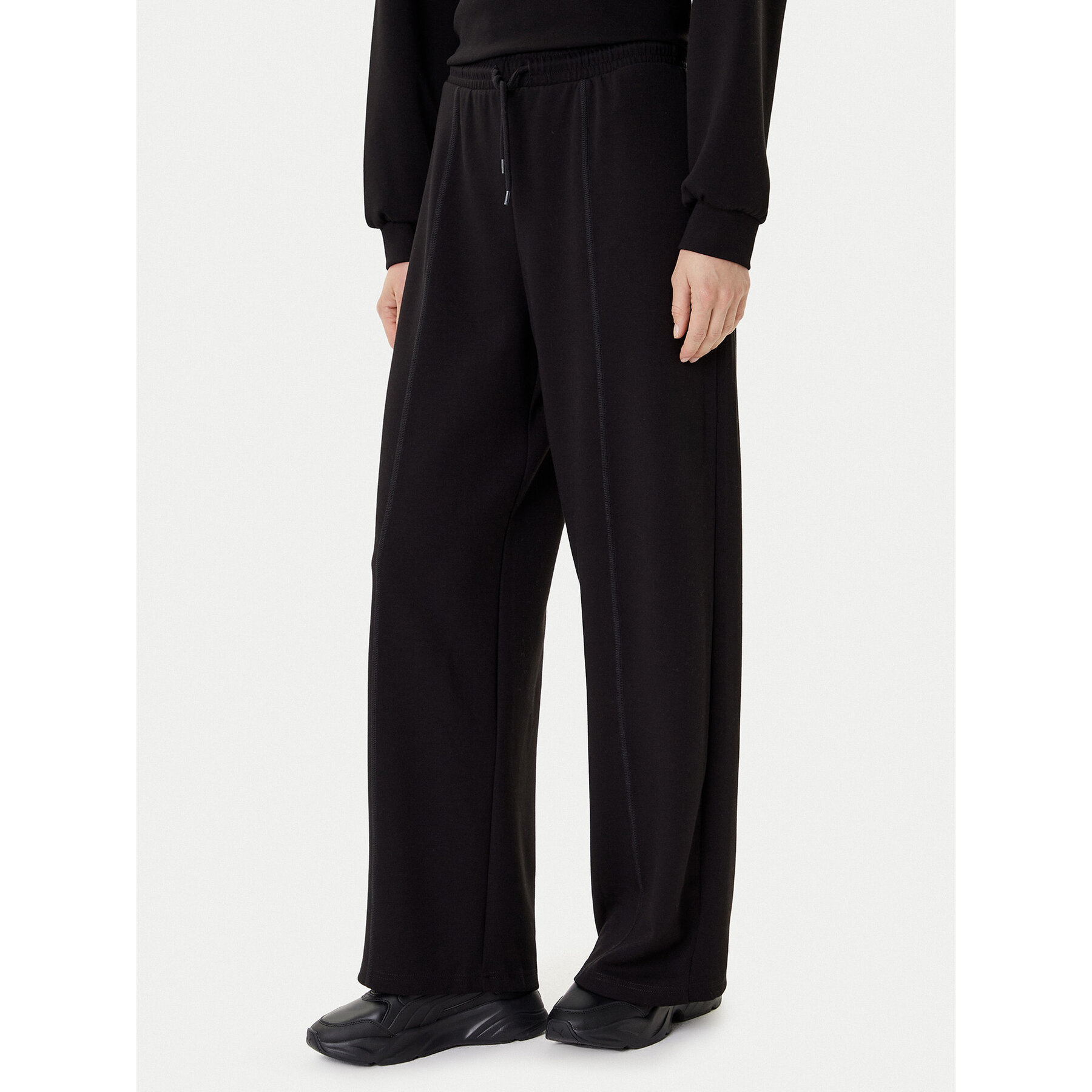 ONLY Spodnie dresowe Scarlet 15355811 Czarny Regular Fit