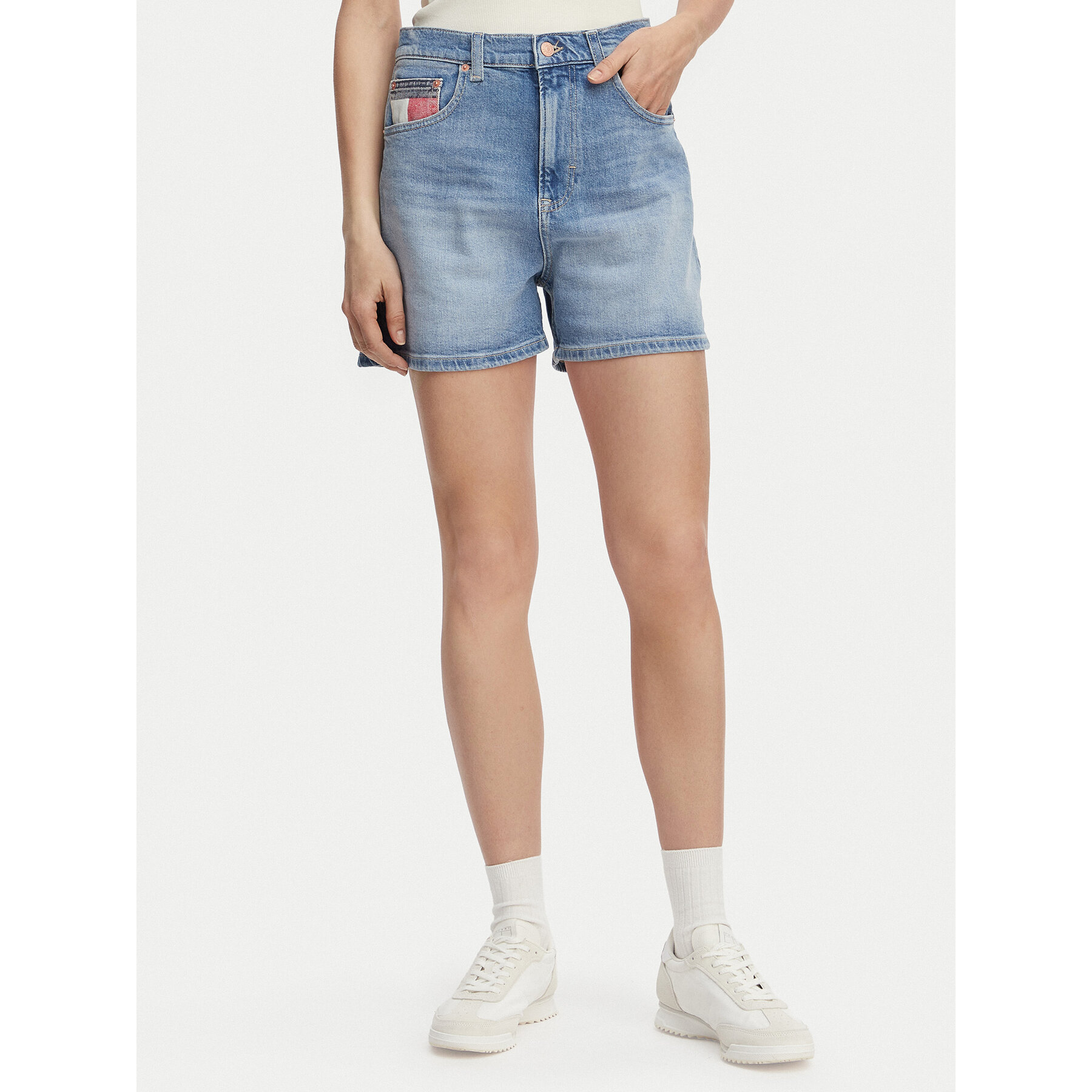 Tommy Jeans Szorty jeansowe Colour-Blocked Coin DW0DW22692 Niebieski jasny Regular Fit