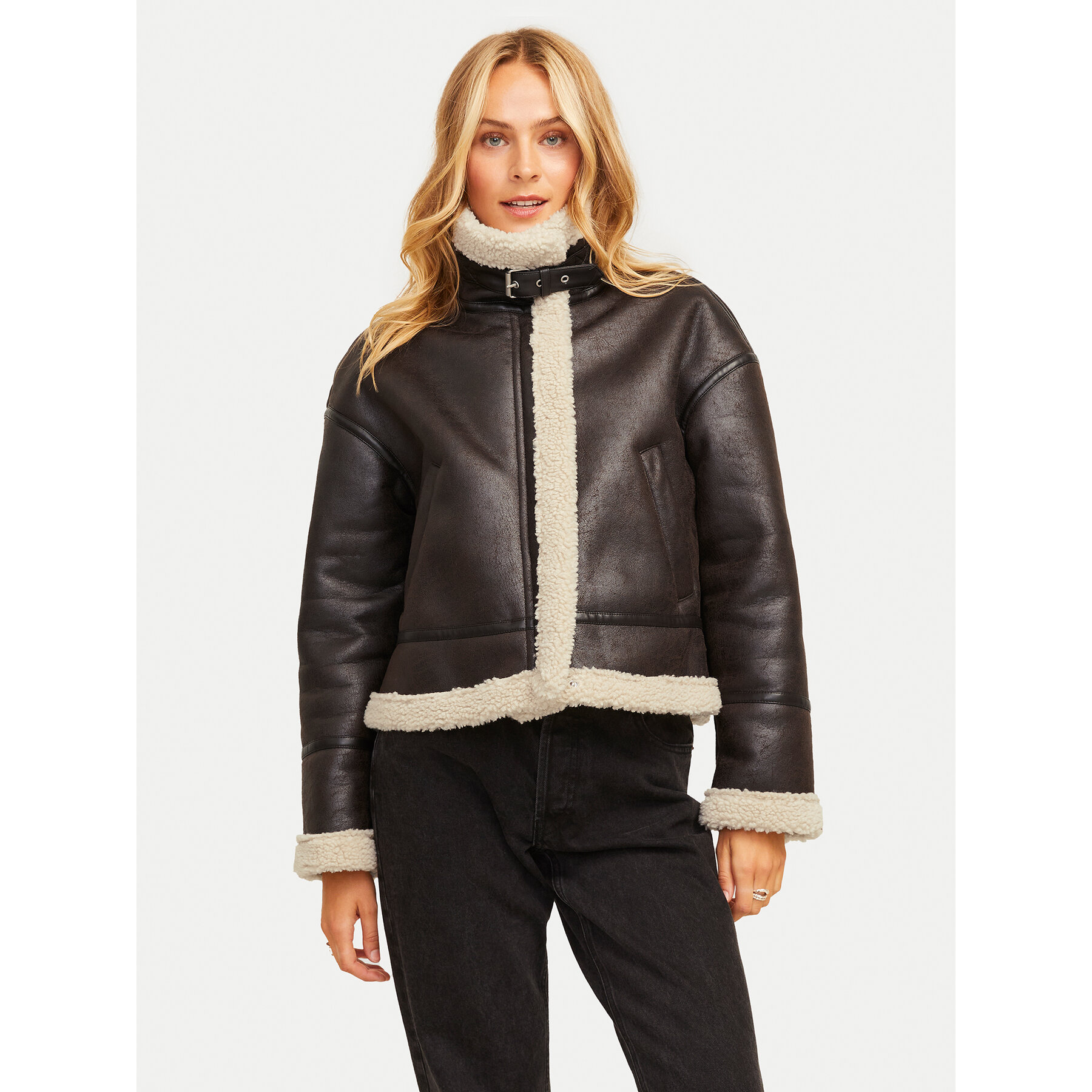 JJXX Kurtka z imitacji skóry Yolanda 12259326 Brązowy Regular Fit