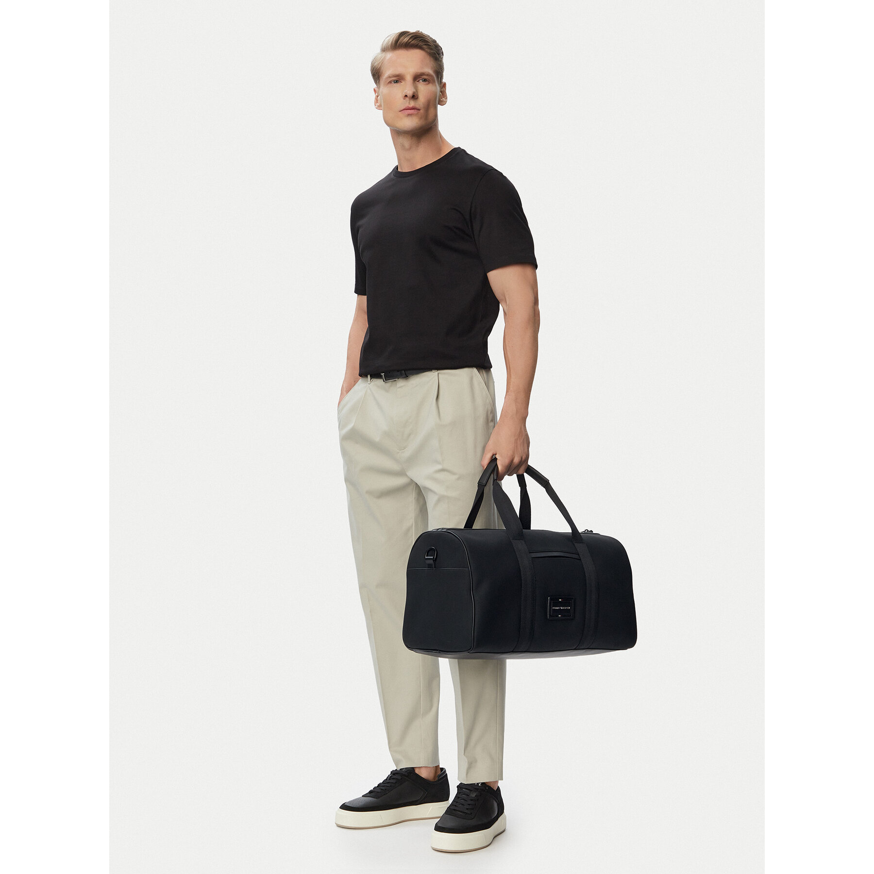 Tommy Hilfiger Torba weekendowa Th Foundation Duffle AM0AM14441 Czarny