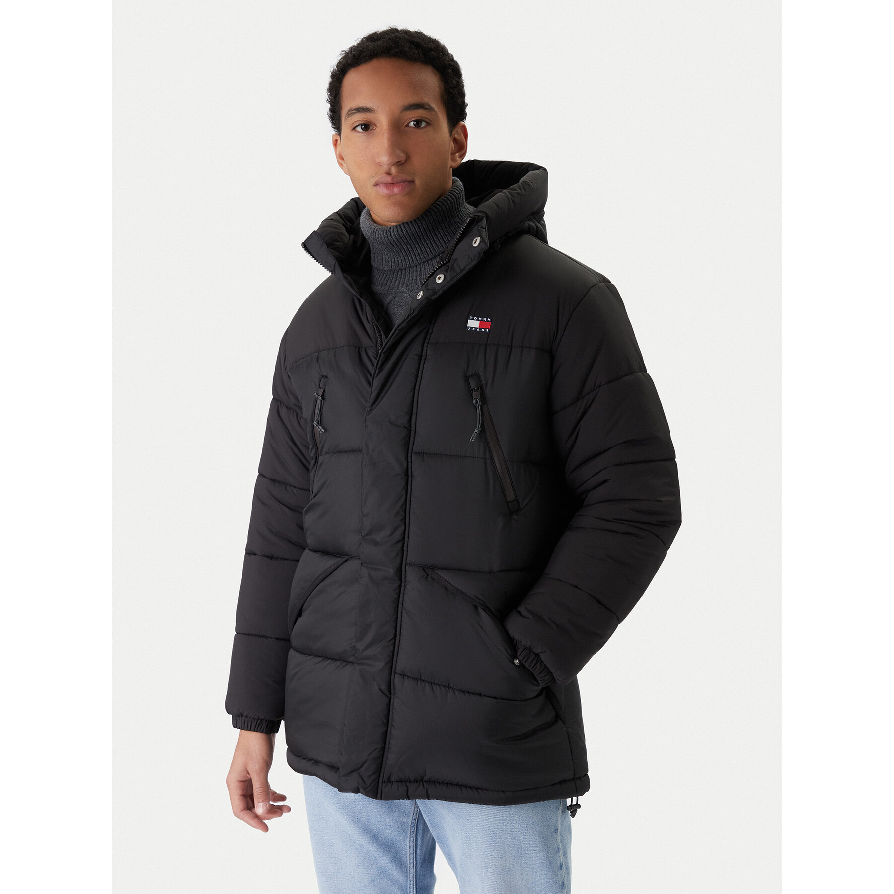 Tommy Jeans Kurtka zimowa DM0DM22249 Czarny Relaxed Fit