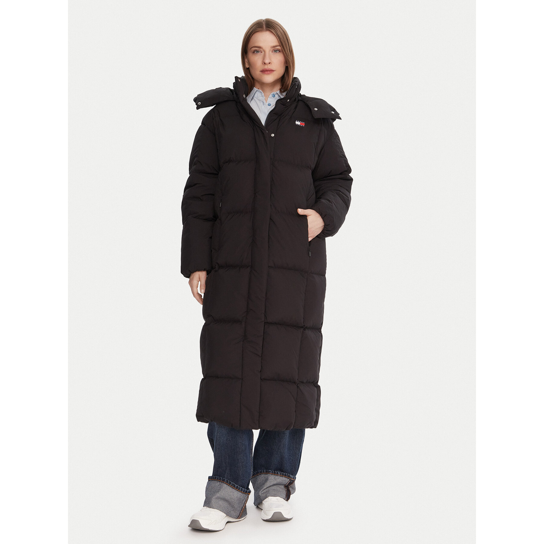 Tommy Jeans Kurtka puchowa Alaska DW0DW21977 Czarny Relaxed Fit