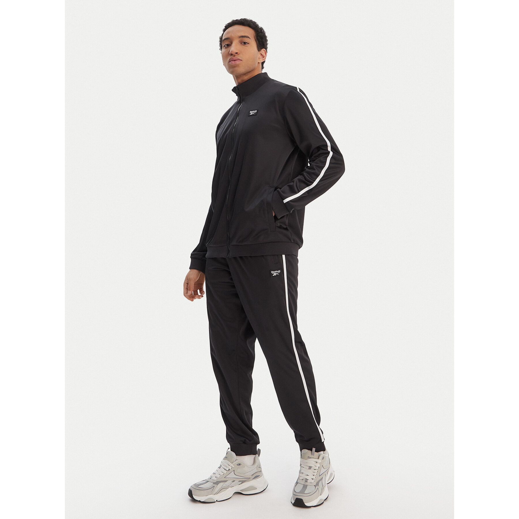 Reebok Dres Brooks RK25564CCM Czarny Regular Fit
