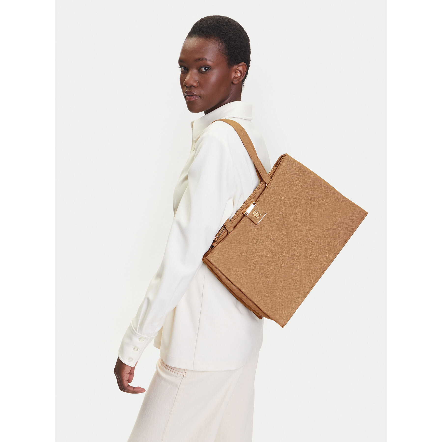 Tommy Hilfiger Torebka Th Her Tote AW0AW17191 Brązowy