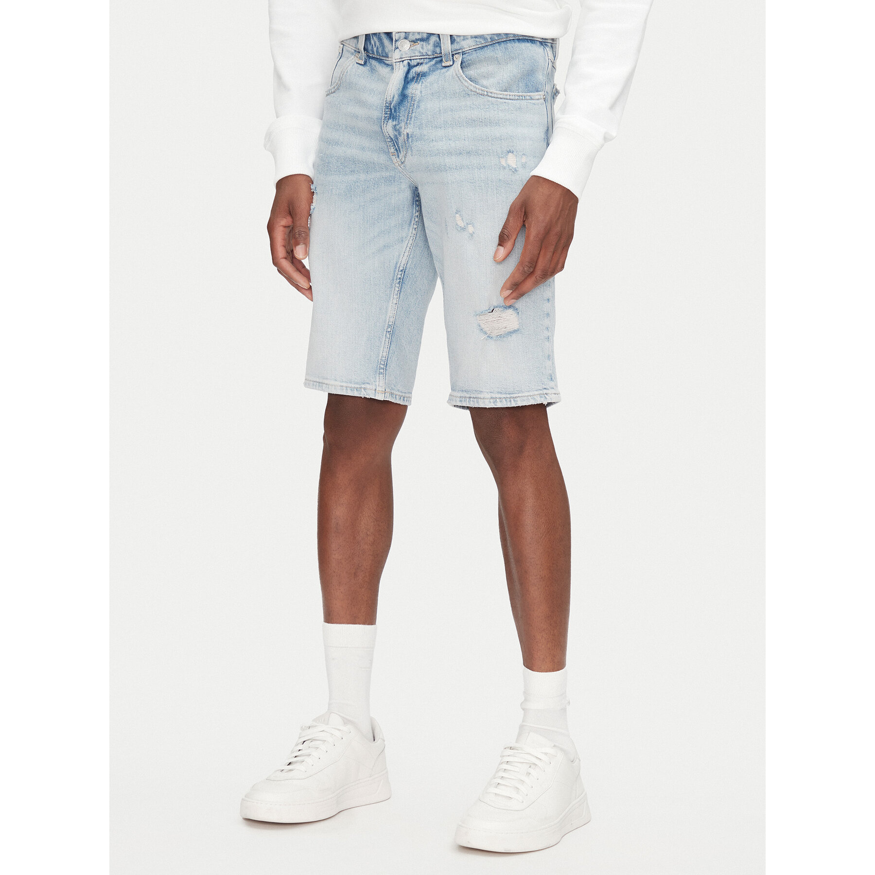 Tommy Jeans Szorty jeansowe Ronnie DM0DM21300 Niebieski Regular Fit